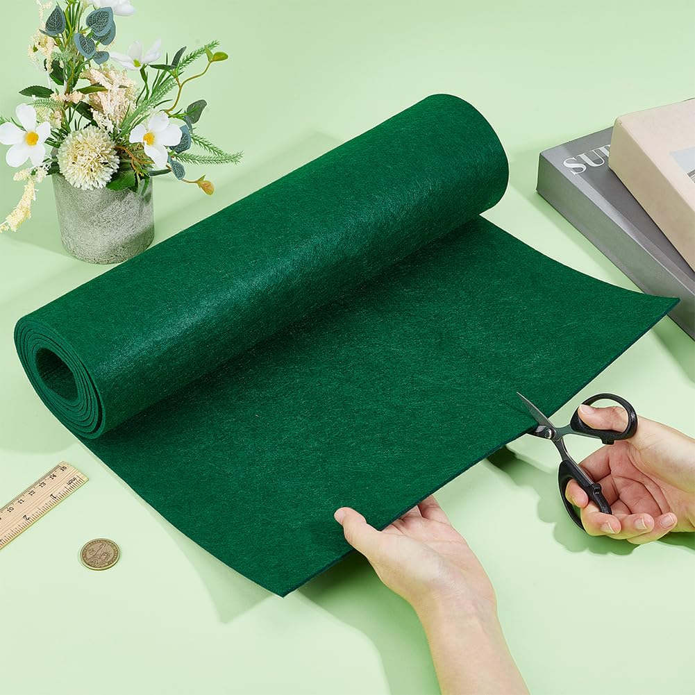 BENECREAT 78.7x15.7inch Felt Roll, Green Craft Felt Fabric, 3mm Thick Nonwoven Felt Roll for DIY Arts & Crafts, Patchwork Sewing Deocoration