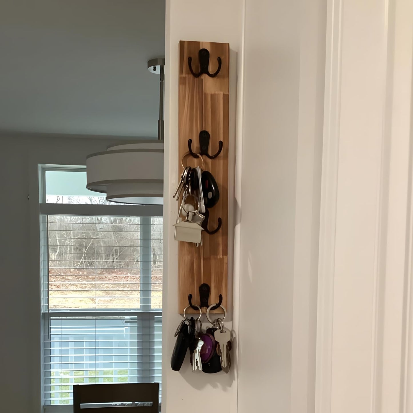 Yohsnor Vertical Key Holder for Wall - Mounted Wooden Key Rack Organizer with Hooks for Home Entryway, Laundry Room & Garage - Perfect Space-Saving Storage Solution for Keys, Wallets & Pet Leashes