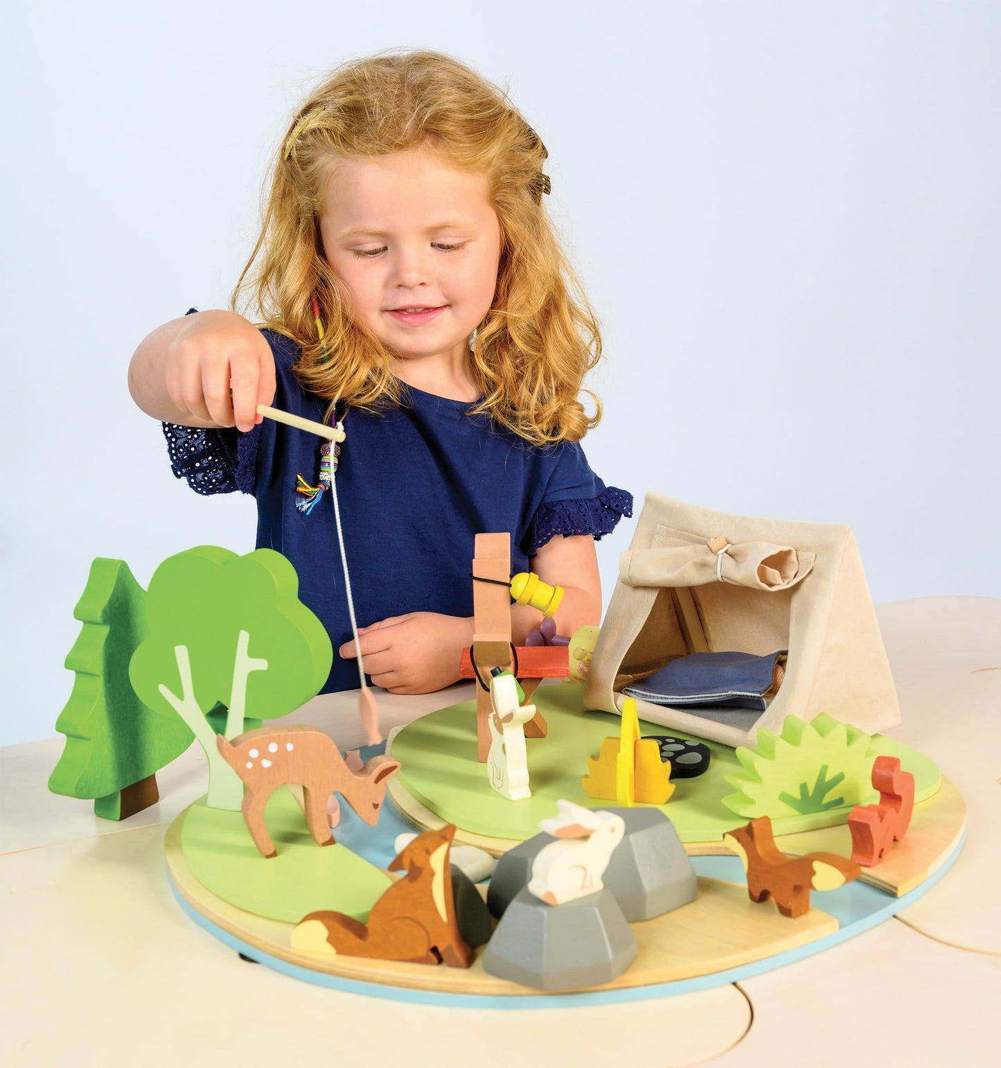 Tender Leaf Toys - Wildlife Camping Playset - Wooden Doll Sized Camping Set with Tent, Campfire, Fishing Rod & Accessories - Imaginative Play Set - Develop Storytelling & Fine Motor Skills - Age 3+