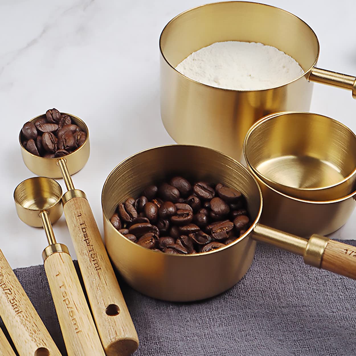 Dadamong Measuring Cups and Spoons Set of 8, Stainless Steel Gold Measuring Cups Kit with Wooden Handle, Kitchen Cooking Baking Spoons Tool Set for Solid and Liquid Iingredients