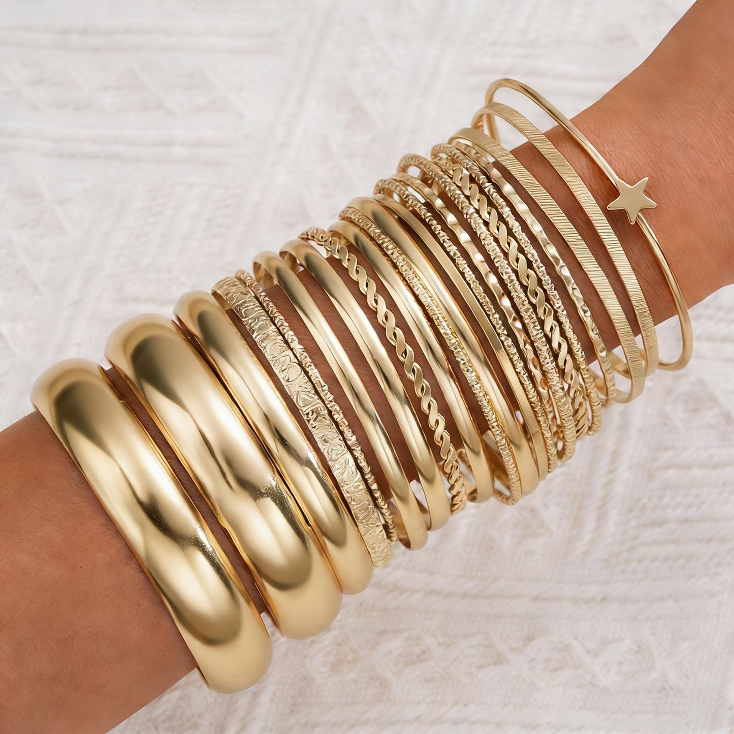 ÌF ME Gold Bangle Bracelets for Women, 19Pcs Multi Stackable Textured Bangles Set, Statement 14K Gold Plated Chunky Star Bracelet Stack Boho Jewelry Gifts