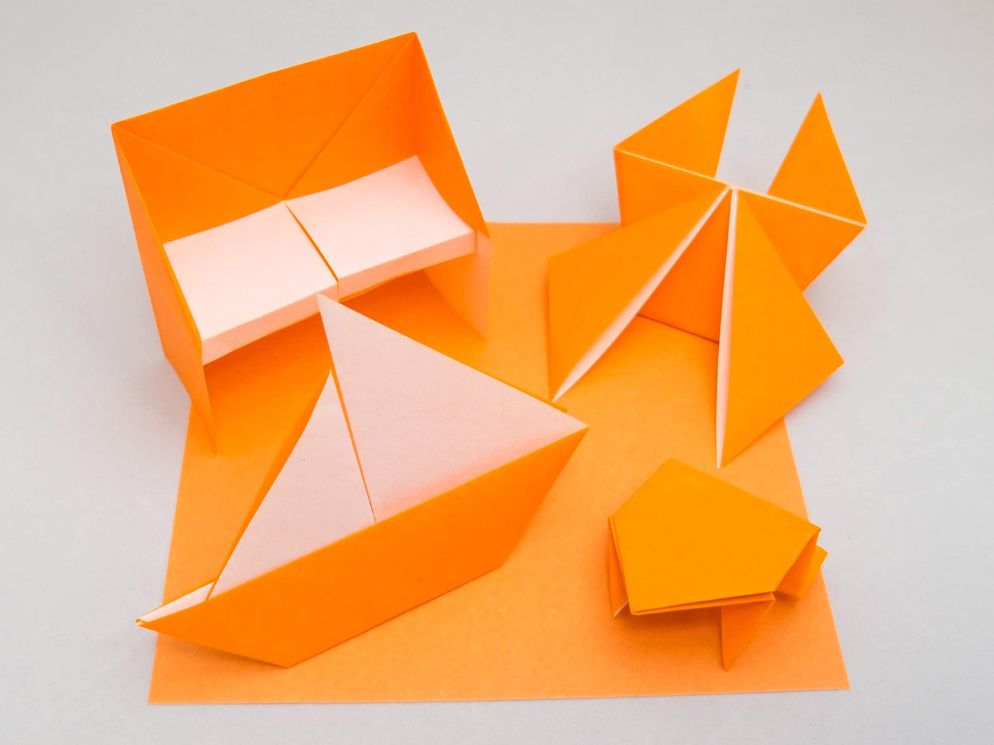 [Taro's Origami Studio] Standard 6 Inch One Sided 20 Colors 300 Sheets Square Easy Fold Premium Japanese Paper for Beginner (Gold and Silver Included) Made in Japan