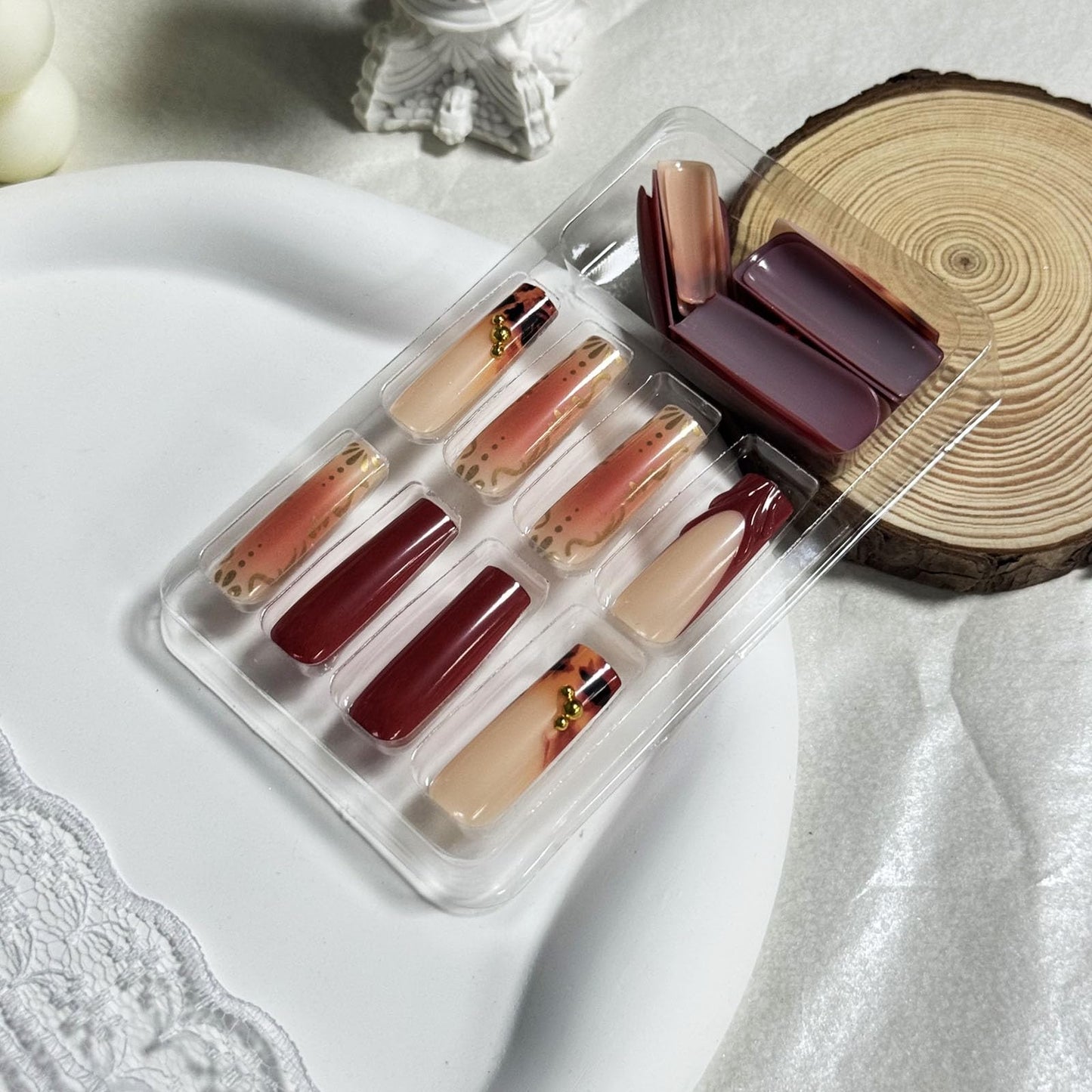 IMSOHOT Fall Press on Nails Long Square Fake Nails Brown Ombre French Nail Tips Chrome Golden Full Cover Acrylic Glue on False Nails for Women