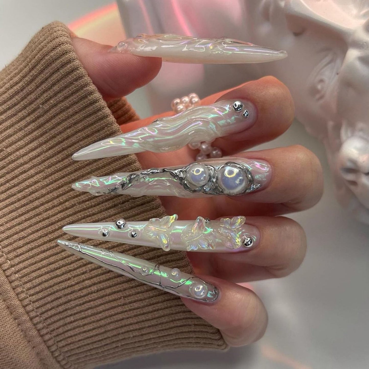 IMRAIN Press on Nails Long Stiletto Fake Nails White Chrome Glossy Glue on Nails Full Cover Pearl Extra Long Acrylic Nail Kit Stick on False Nails for Women Girls 24Pcs
