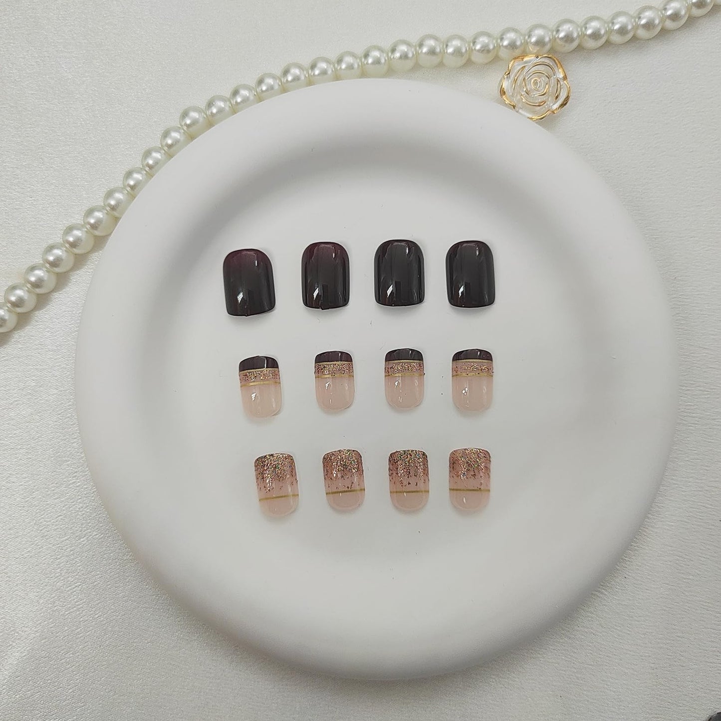 Fall Press-on Square Short French Tip Brown False Nails with Golden Glitter Designs - Glossy Glue-on Artificial Stick-on Nails for Women - 24 Pcs