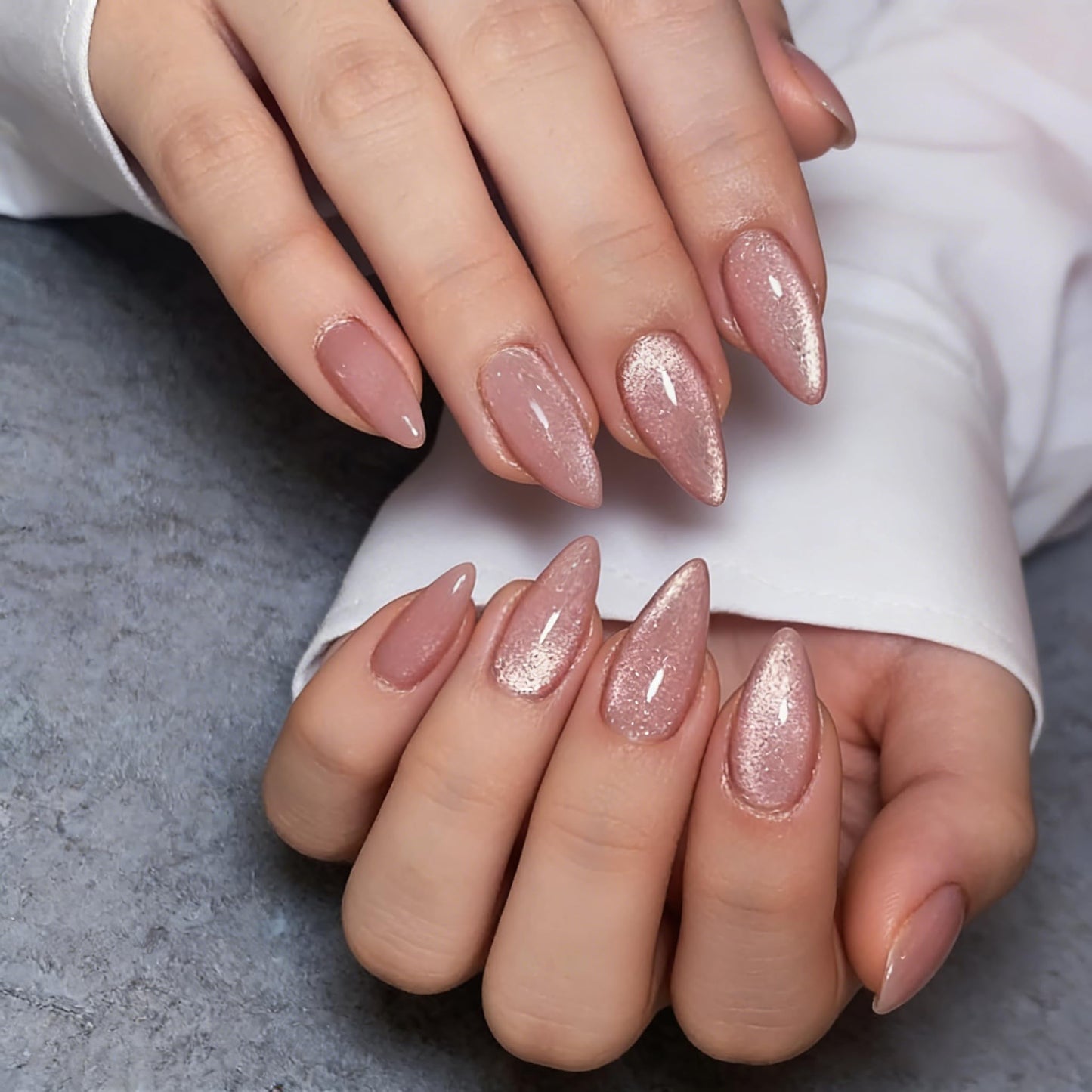 KQueenest Cat Eye Light Pink Press on Nails Medium Almond, 30 Pcs Glitter Nude Pink Fake Nails Press ons, Sparkly Acrylic Nails for Salon Manicure, Reusable Glue on Nails for Women Beginner