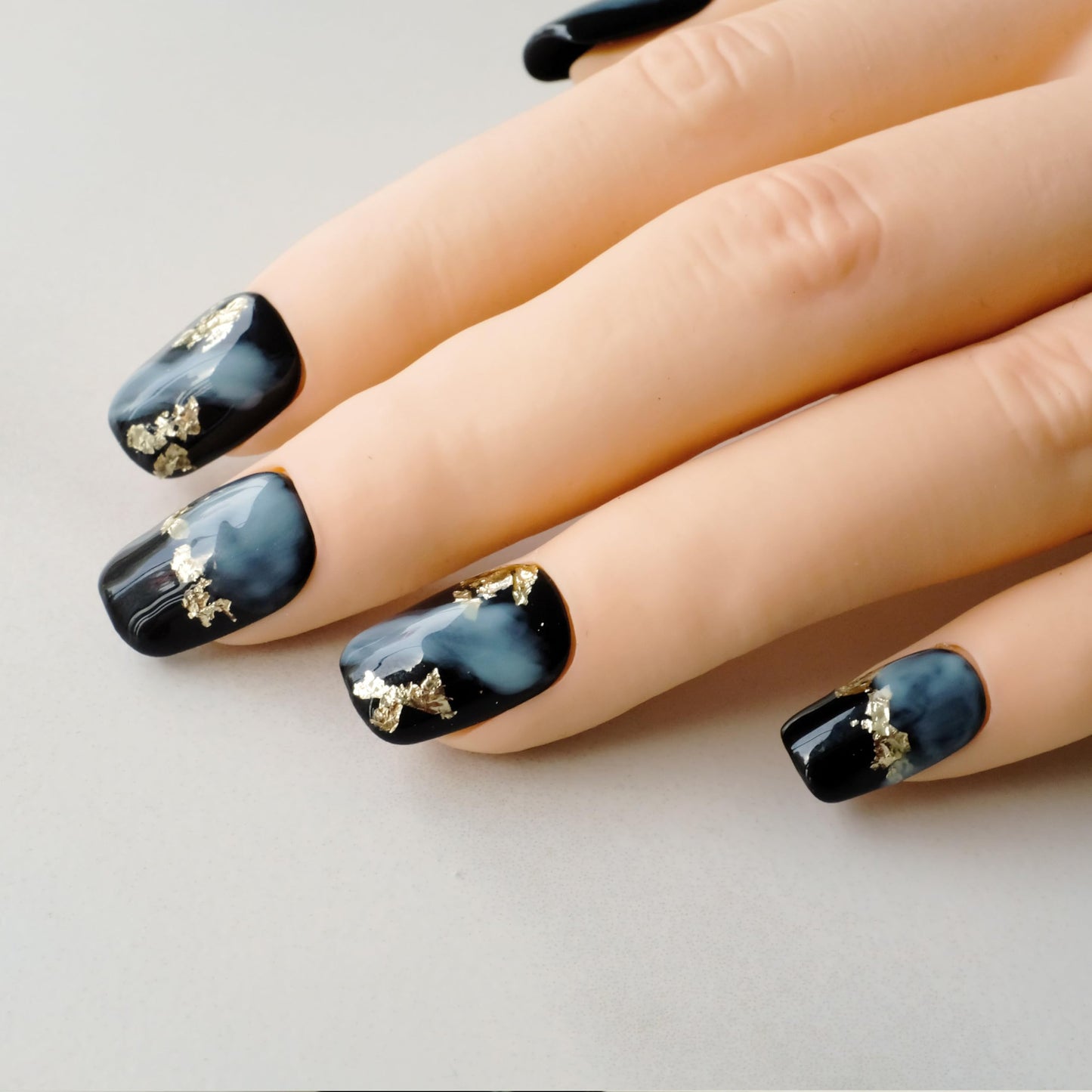 [GLORS] Short Square Press On Nails, Black and Blue with Gold Glitter Accents, 10 Pieces (Small, SS)