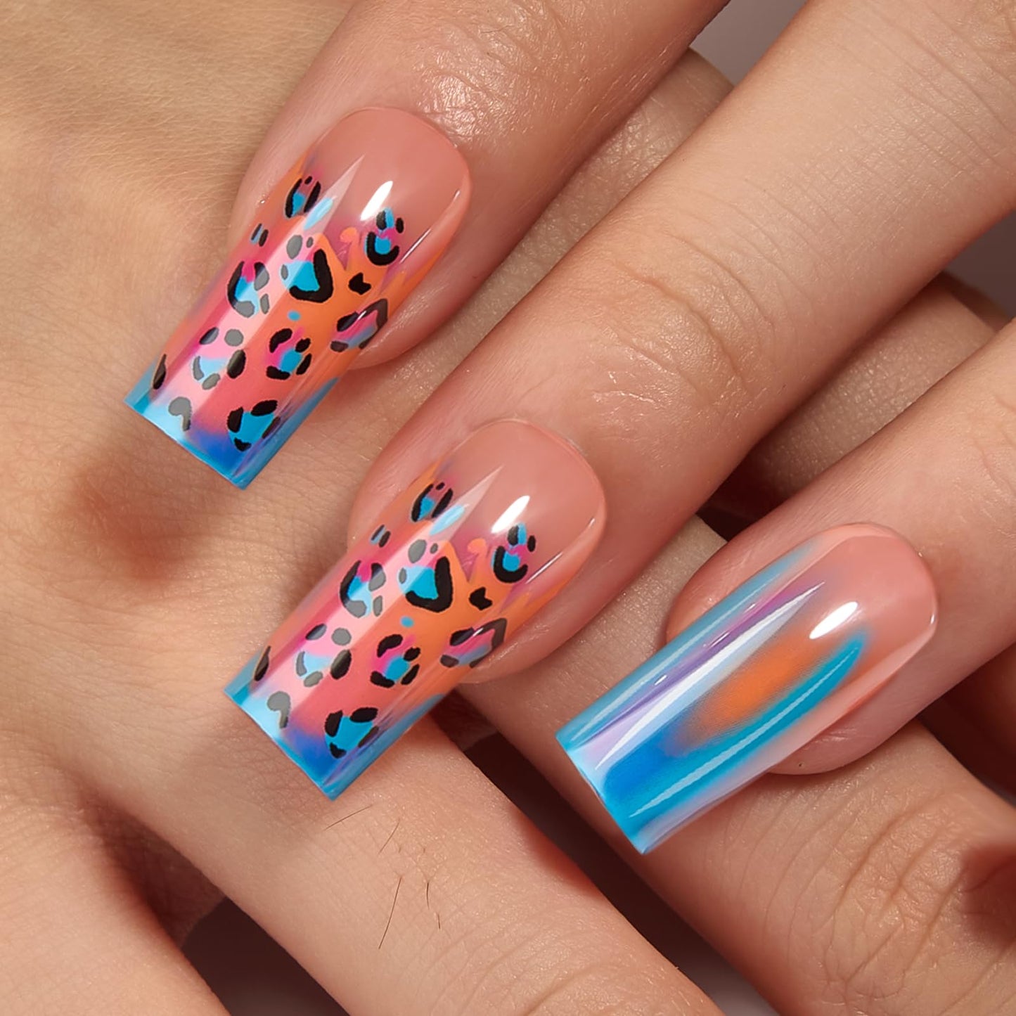 CurvLife Press On Nails Kit - Full Cover False Nail Tips with Trendy Designs, Reusable & Glue Included - Easy Application Nail Accessories for Women (leopard print, Medium)