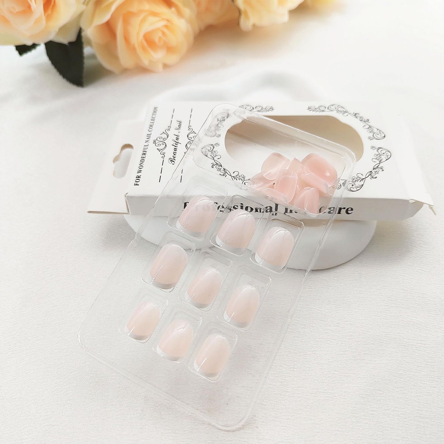 White French Tip Press on Nails Short Square Fake Nails Press ons Simple Style Acrylic Nails Full Cover Reusable Glossy False Nails Artificial Stick Glue on Nails for Women 24 Pcs