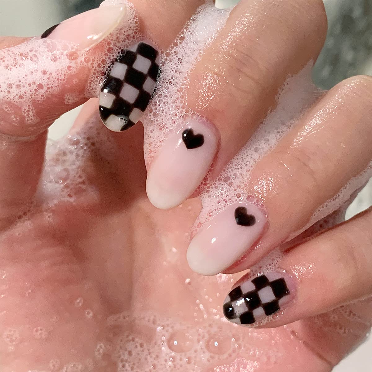 IMSOHOT 24Pcs Oval Press on Nails Short Glossy Fake Nails Checkerboard Black False Nails Round Full Cover Acrylic Nails for Women