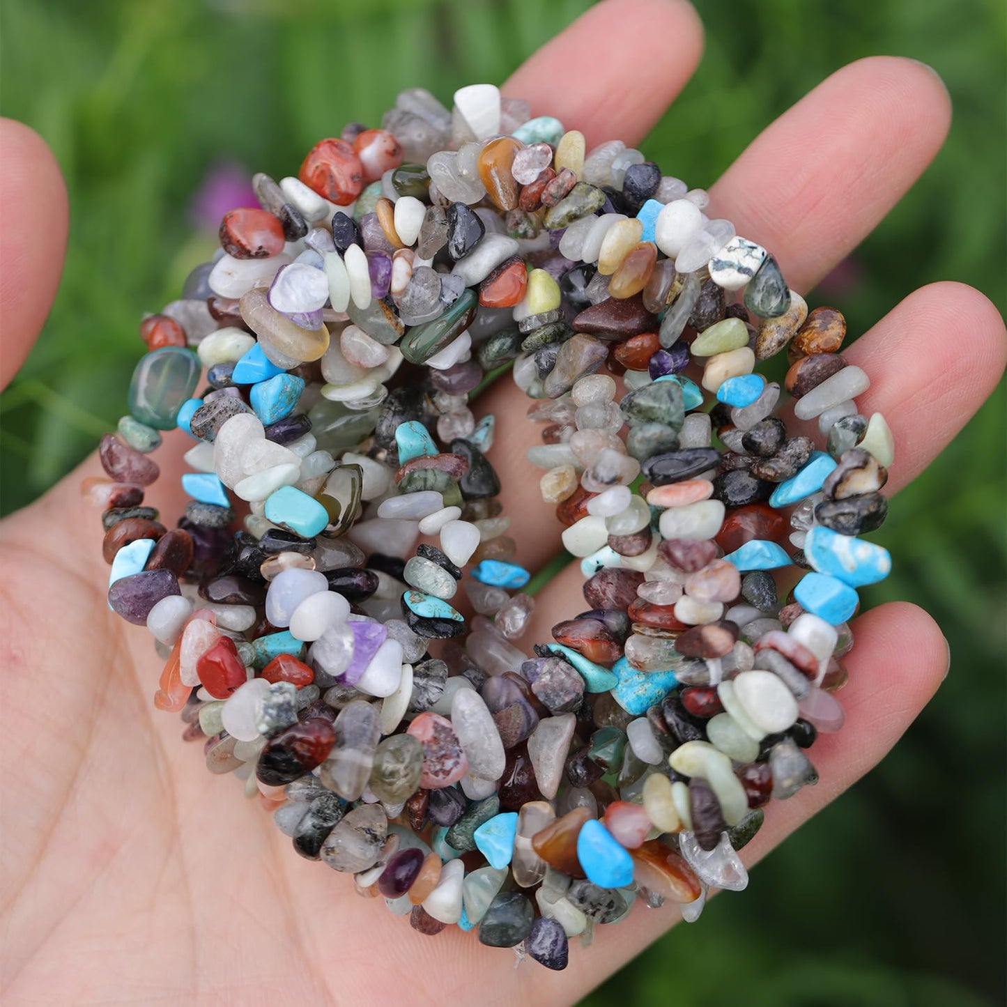 400pcs Natural Chip Stone Beads for Jewelry Making Multicolor 5-8mm Irregular Gemstones Healing Crystal Loose Rocks Bead Hole Drilled for Ring Earrings Necklace Bracelet Making DIY Art Crafts