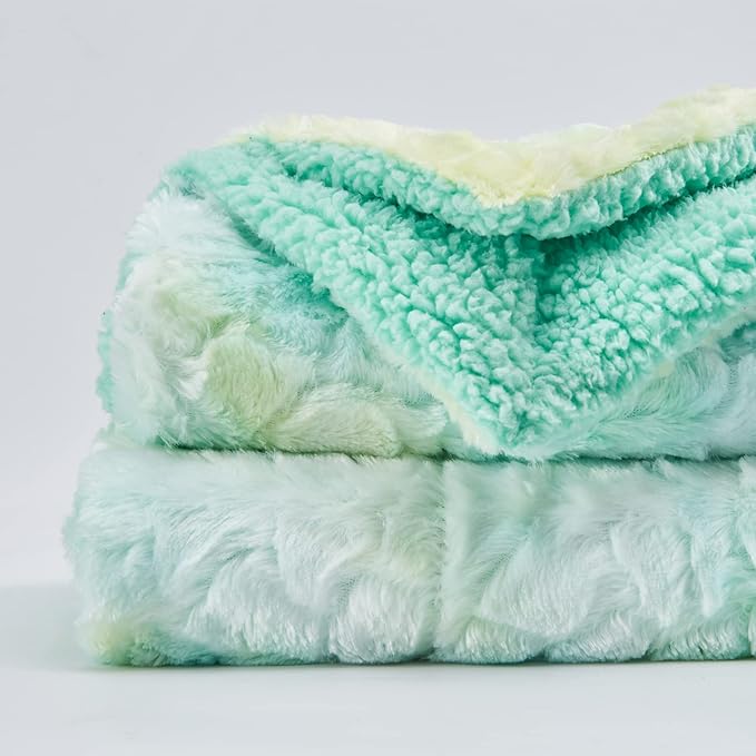 NEWCOSPLAY Super Soft Faux Fur Blanket Twin Size Multi Green Sherpa Fuzzy Plush Warm Blanket for Sofa Bed (Multi Green, Twin(60"x80"))
