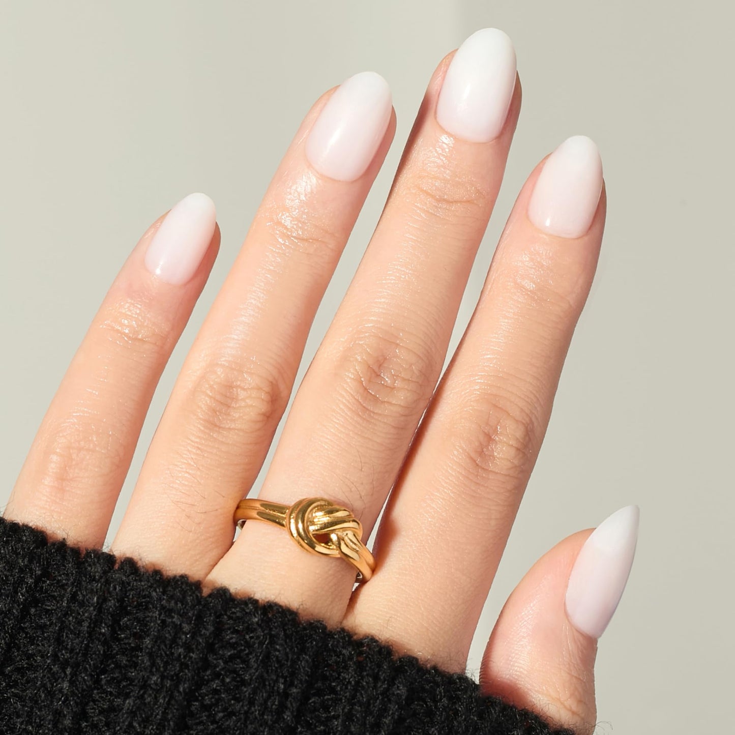 Ellie Vincy Press-On Nails – Milky White Glossy Oval Shape, Natural Semi-Transparent Finish – 30 Reusable Nails in 15 Sizes with Glue & Sticky Tabs