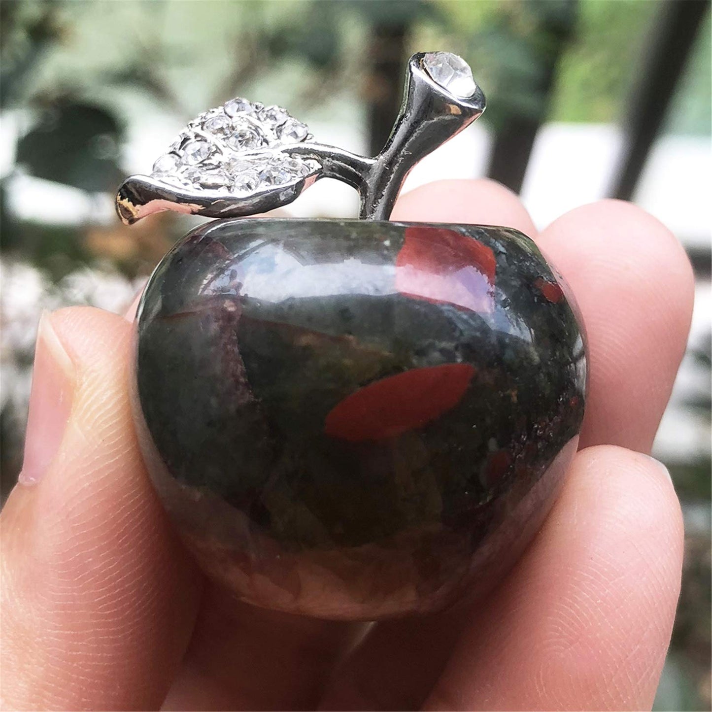 Fekuar Neyisaa Africa Bloodstone Crystal Apple Decor, Healing Crystals Pocket Stone Fruit Figurine Craft Home Decoration 30mm