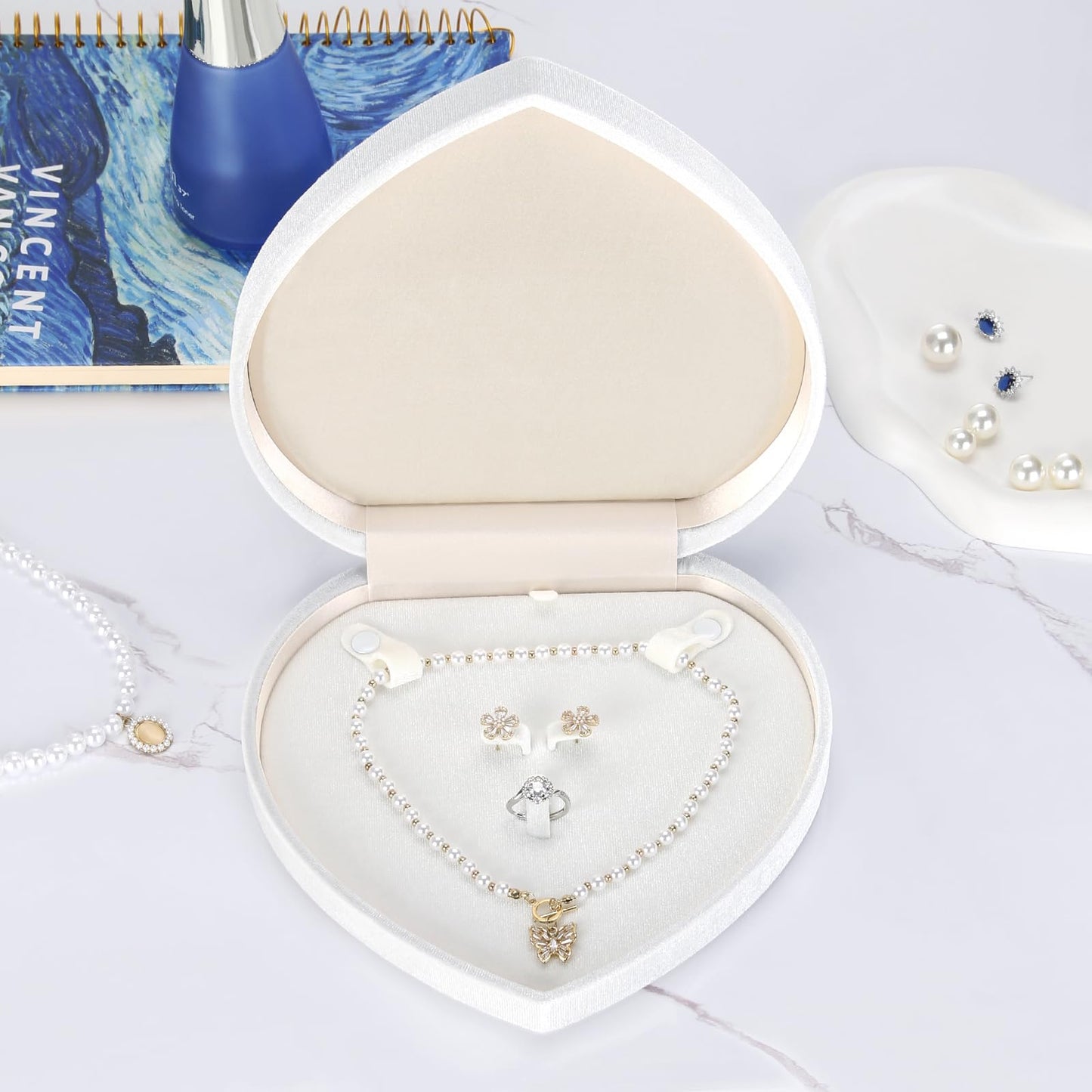 LETURE Large Jewelry Set Gift Box, Heart-Shaped Velvet Necklace Ring Earring Pearl Storage Organizer Holder Box (WHITE)