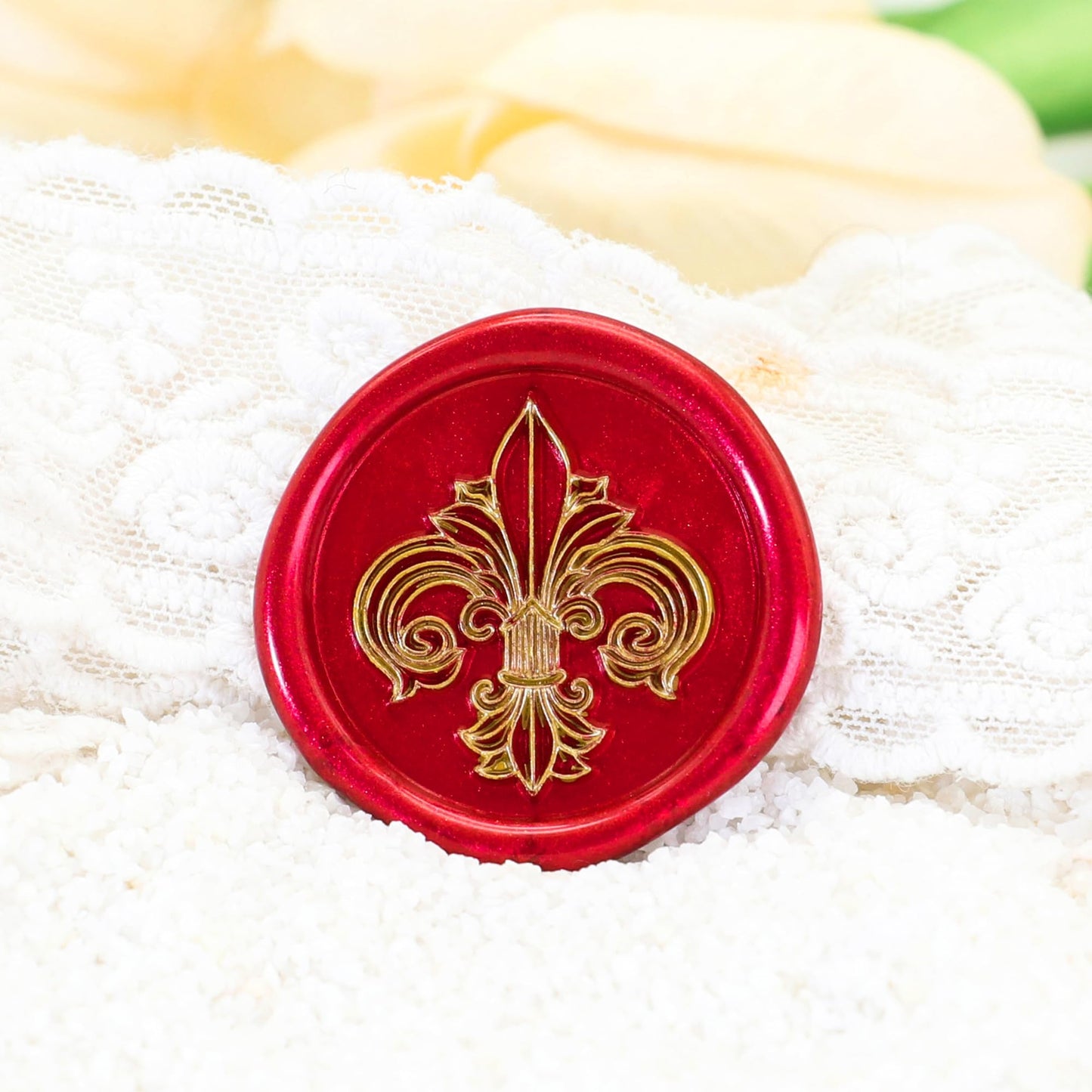 SWANGSA Fleur de Lis Wax Seal Stamp Kit with 200pcs Sealing Wax Beads, Great for Embellishment of Wedding Invitations, Wine Packages, Gift Wraps