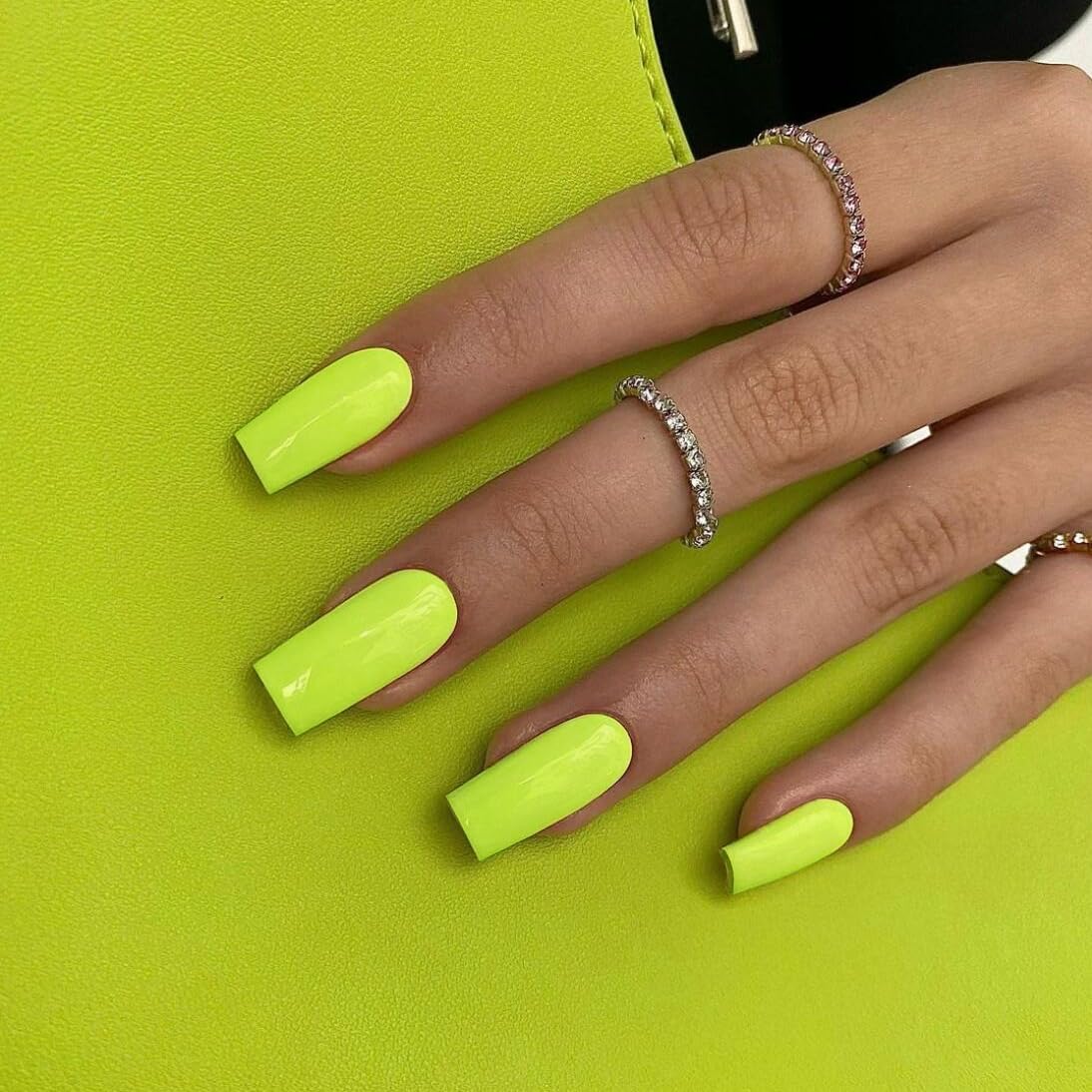 KQueenest Neon Green Press on Nails Medium Long Square, Gloss Solid Color Full Cover Medium Fake Nails Nails Press Ons, Natural Acrylic Glue on Nails For Women, Gel Square Tip Nails Set, in 24 Pcs