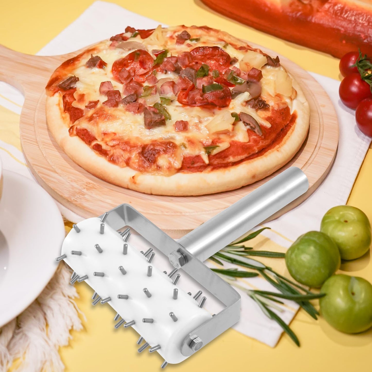 Stainless Steel Pizza Dough Docker with Spikes, Professional Pizza Dough Roller, Ergonomic Pizza Roller, Multifunctional Pizza Docker, Pizza Dough Press for Making Pizza Cookie Pie Pastry, Silver