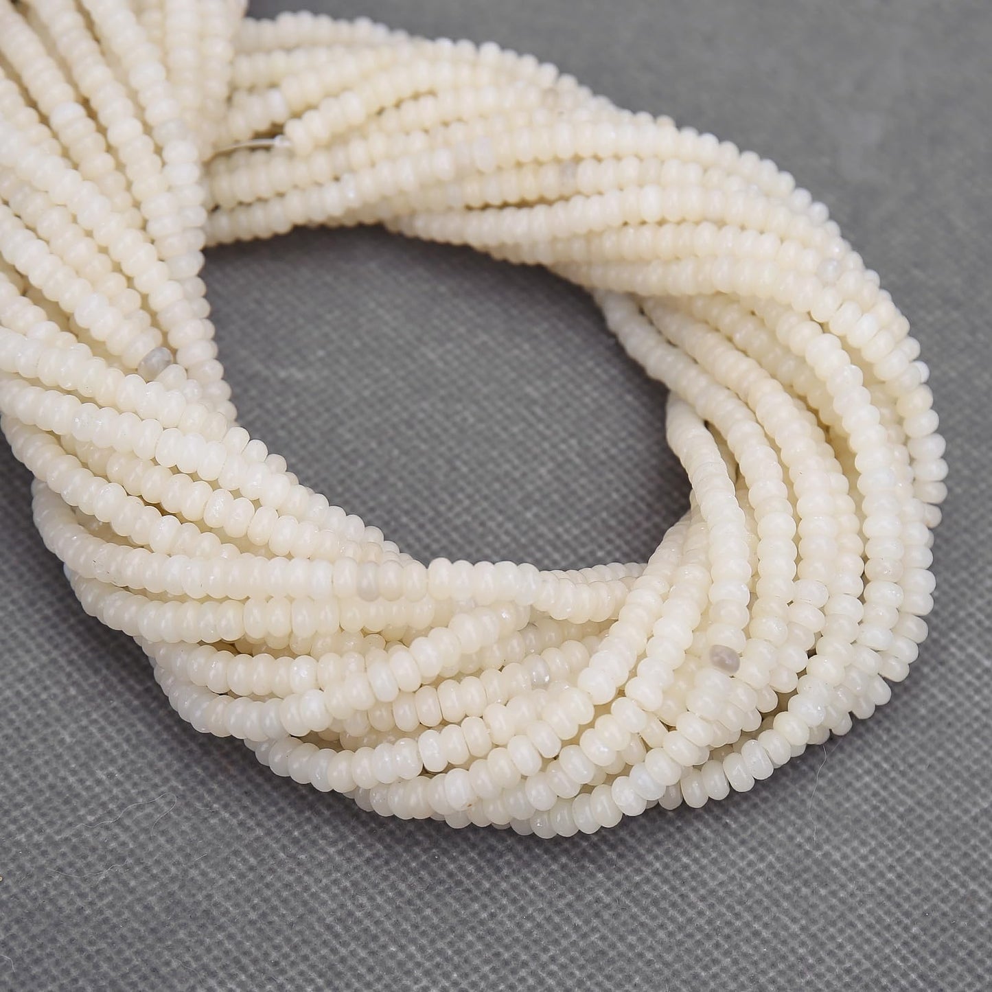 BONNY BOXX 1 Strand (150PCs) Natural 2 * 4mm White Opal Rondelle Beads, Natural Abacus Disk Stone Beads Loose Spacer Gemstone for DIY Bracelet Necklace Jewelry Making