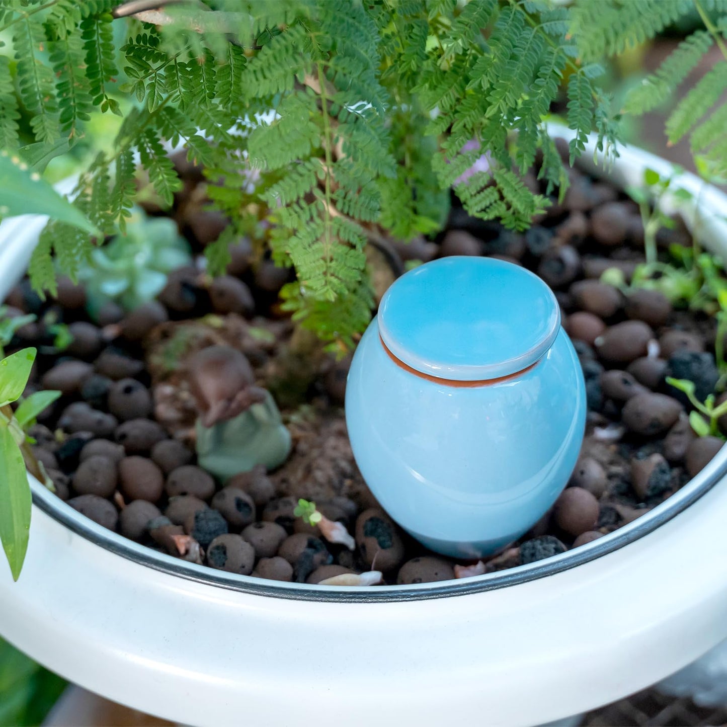 MOUGIGI Self-Watering Planter Insert - 2 Pack Automatic Watering System for Indoor and Outdoor Potted Plants - Eco-Friendly Blue & Green Design with 300ml Capacity for Vacation Moisture Control