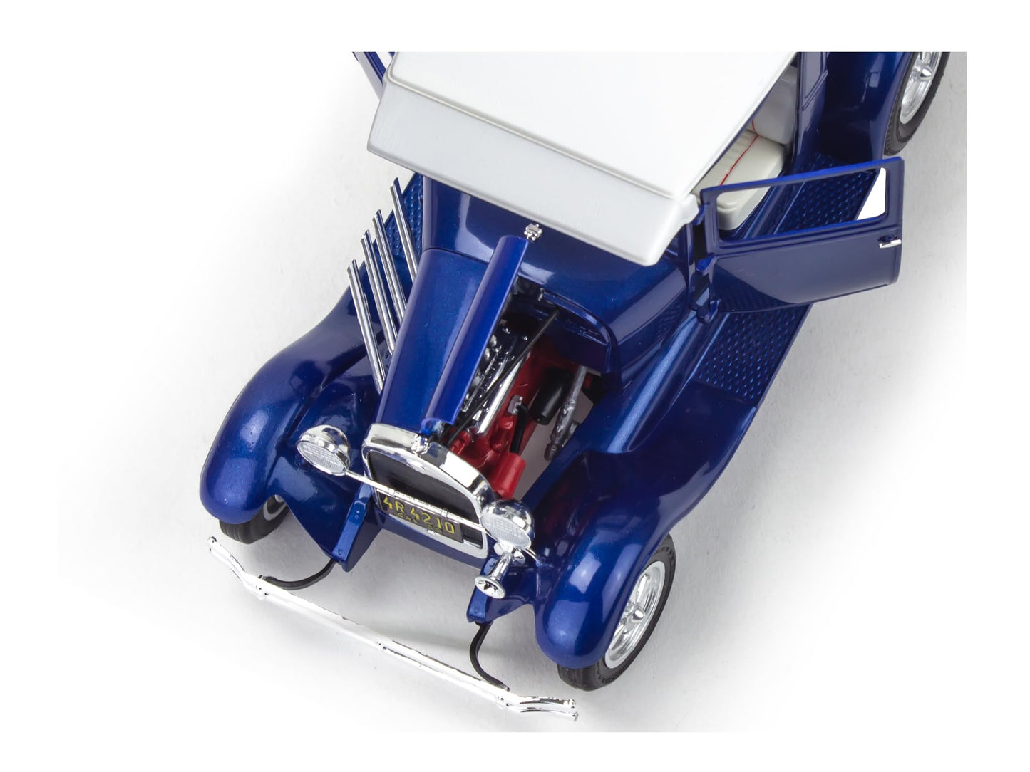 Revell 14565 1929 Ford Model A Hot Rod Pickup with California Street Chopper 1:25 Scale 205-Piece Skill Level 5 Model Building Kit