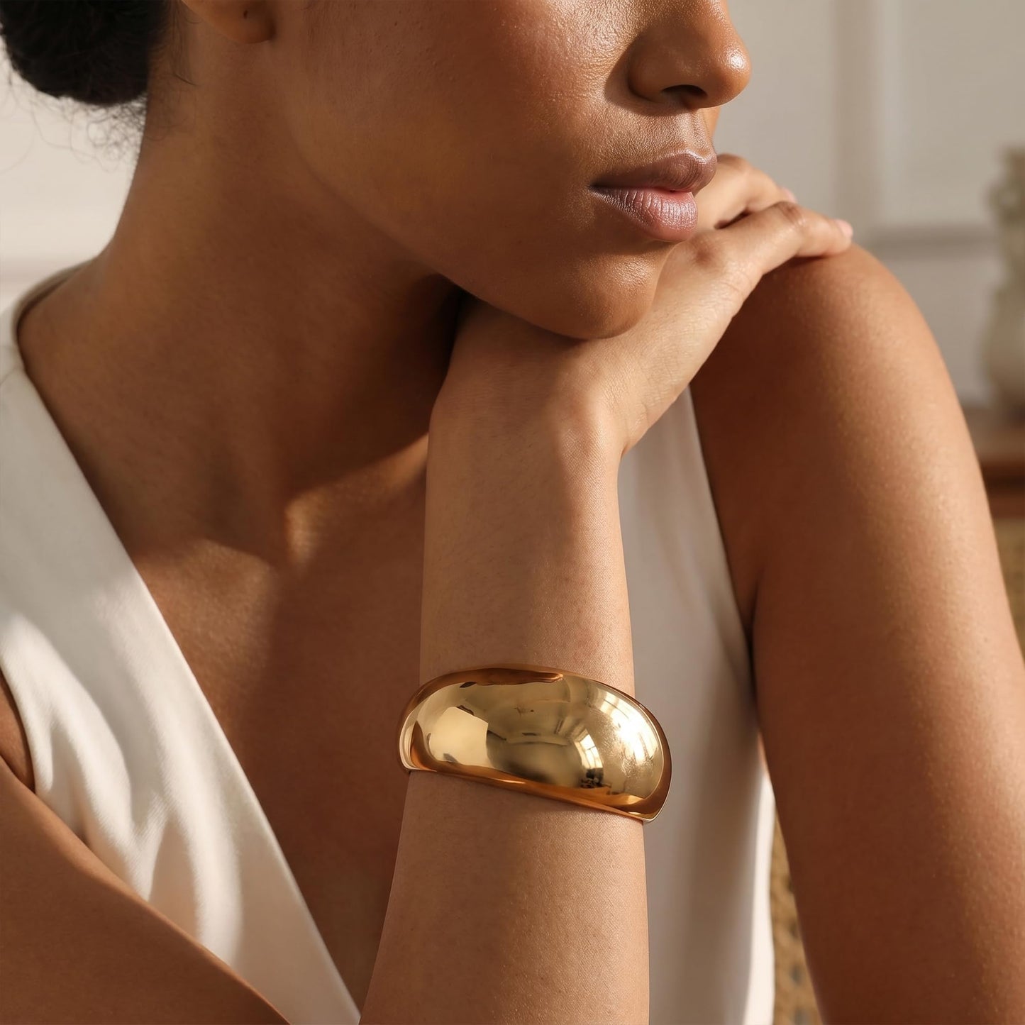 MIJENITI Chunky Gold Bangle Bracelets for Women, Dainty Big Stackable Bangles, Trendy Statement Cuff Bracelet Fashion Jewelry Gifts