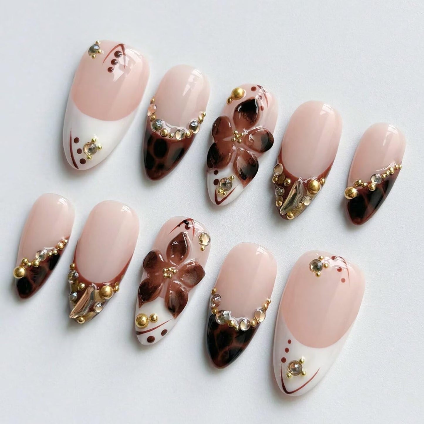 MAGLFELL Handmade Press On Nails 10Pcs Brown Short Almond Fake Nails, 3D Design, Reusable Acrylic press ons - French tip Salon High quality Nails (Size S)