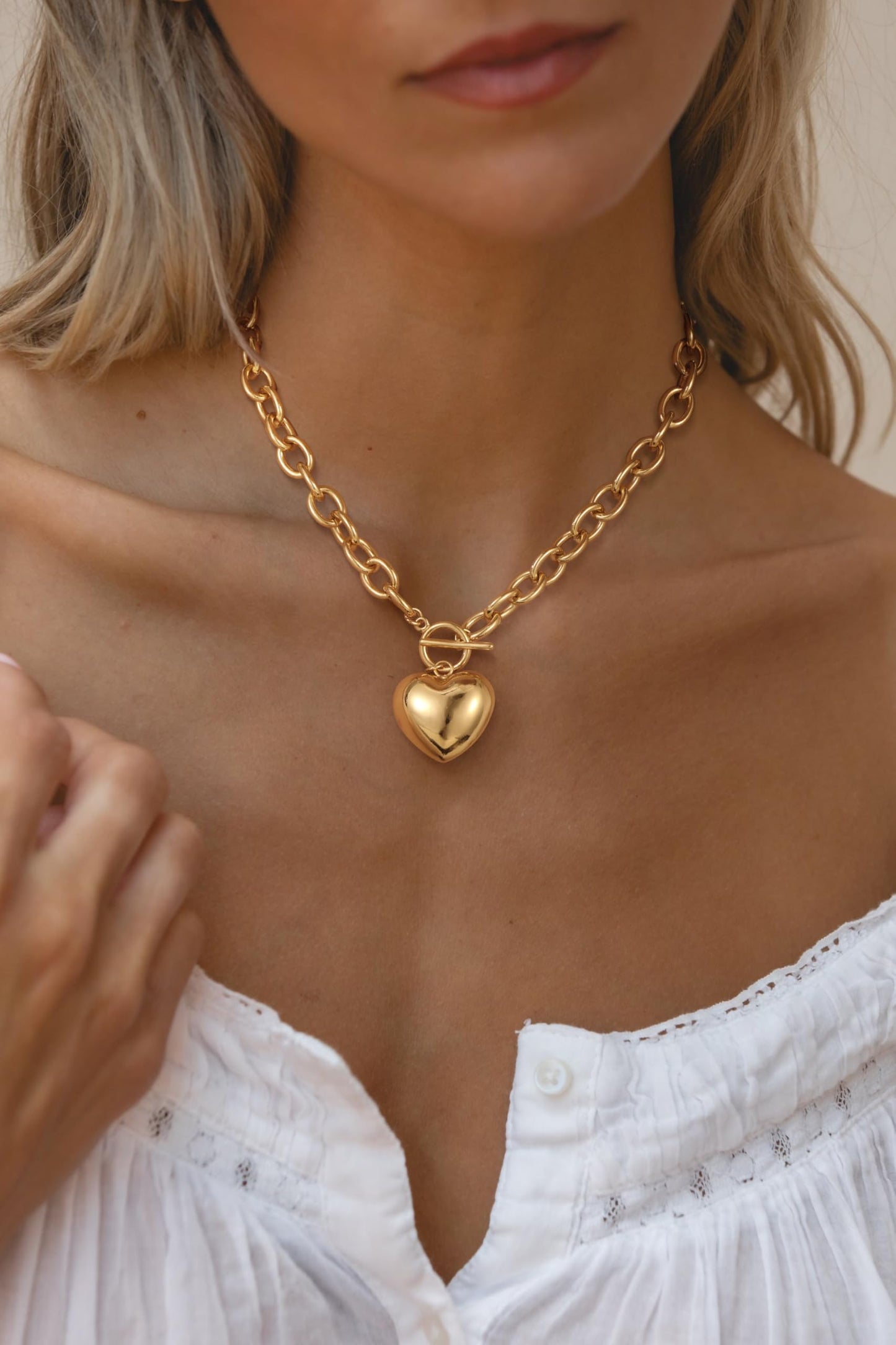 Freekiss Chunky Paperclip Necklace with Heart Pendant - 14K Gold Plated Trendy Toggle Choker for Women, Hypoallergenic Dainty Jewelry Gift for Her