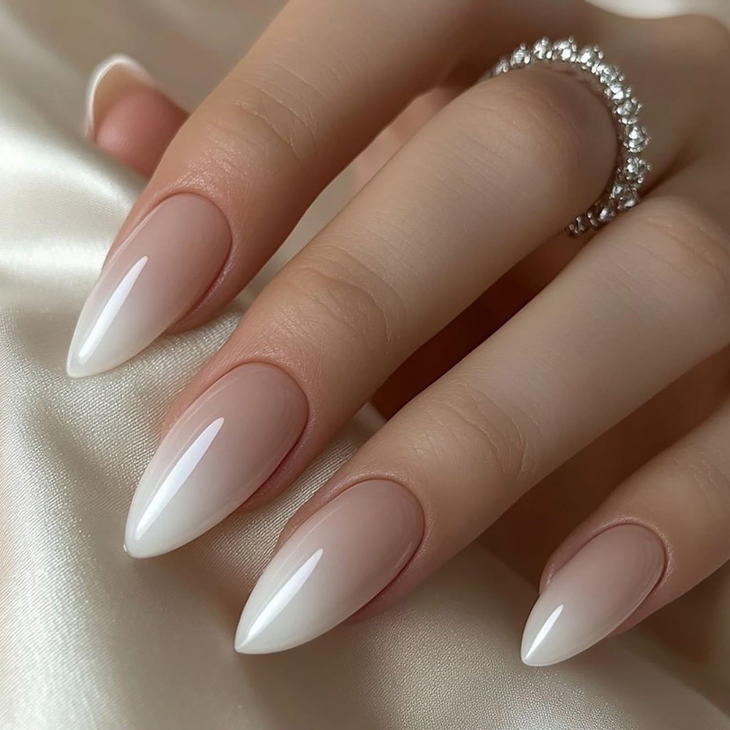 Short Almond Press on Nails With Gradient Nude White Designs Fake Nails Press ons Acrylic Nails False Glossy Artificial Full Cover Stick on Nails for Women Girls 24 Pcs