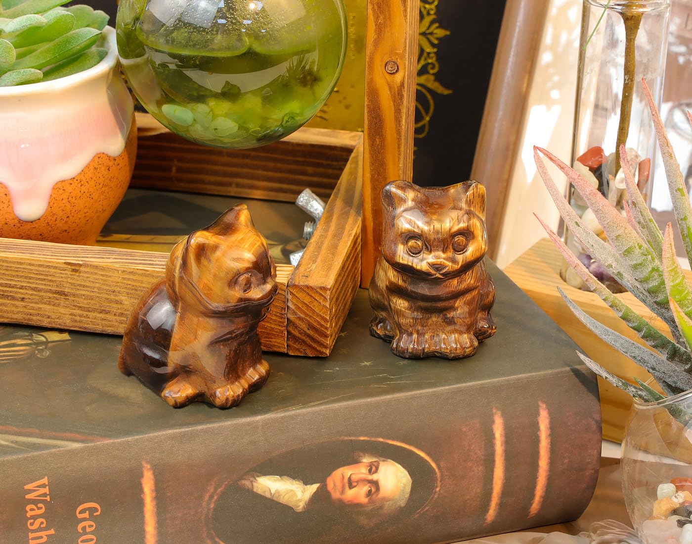 DUQGUHO Cat Decor Tiger Eye Cat Crystal Figurines Crystals Gifts for Cat Lovers Men Women Lucky Cute Cat Statue Decor 1PC