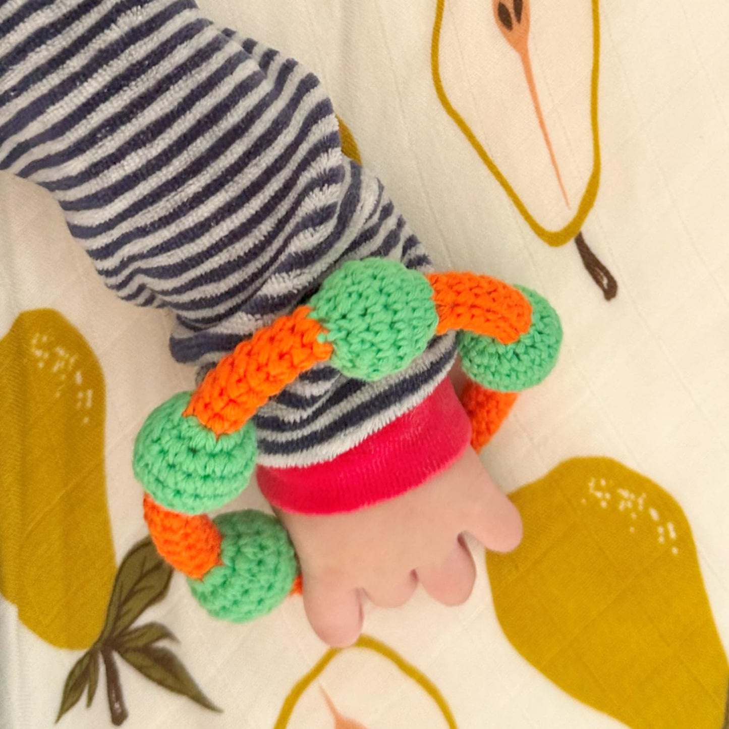 Purgano Baby Ring Rattle, Crochet Sensory Toy, Orange and Green, Baby Development Hand Grip Toy, 3-12 Months