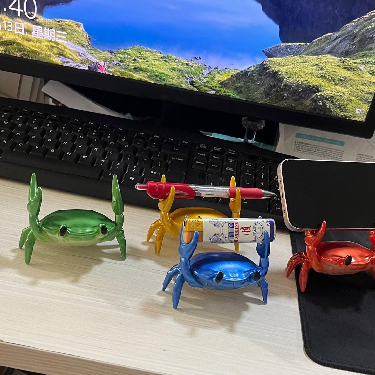 LOGUTIA Crab Phone Stand Ornament - Crab Pen & Pencil Holder in Red
