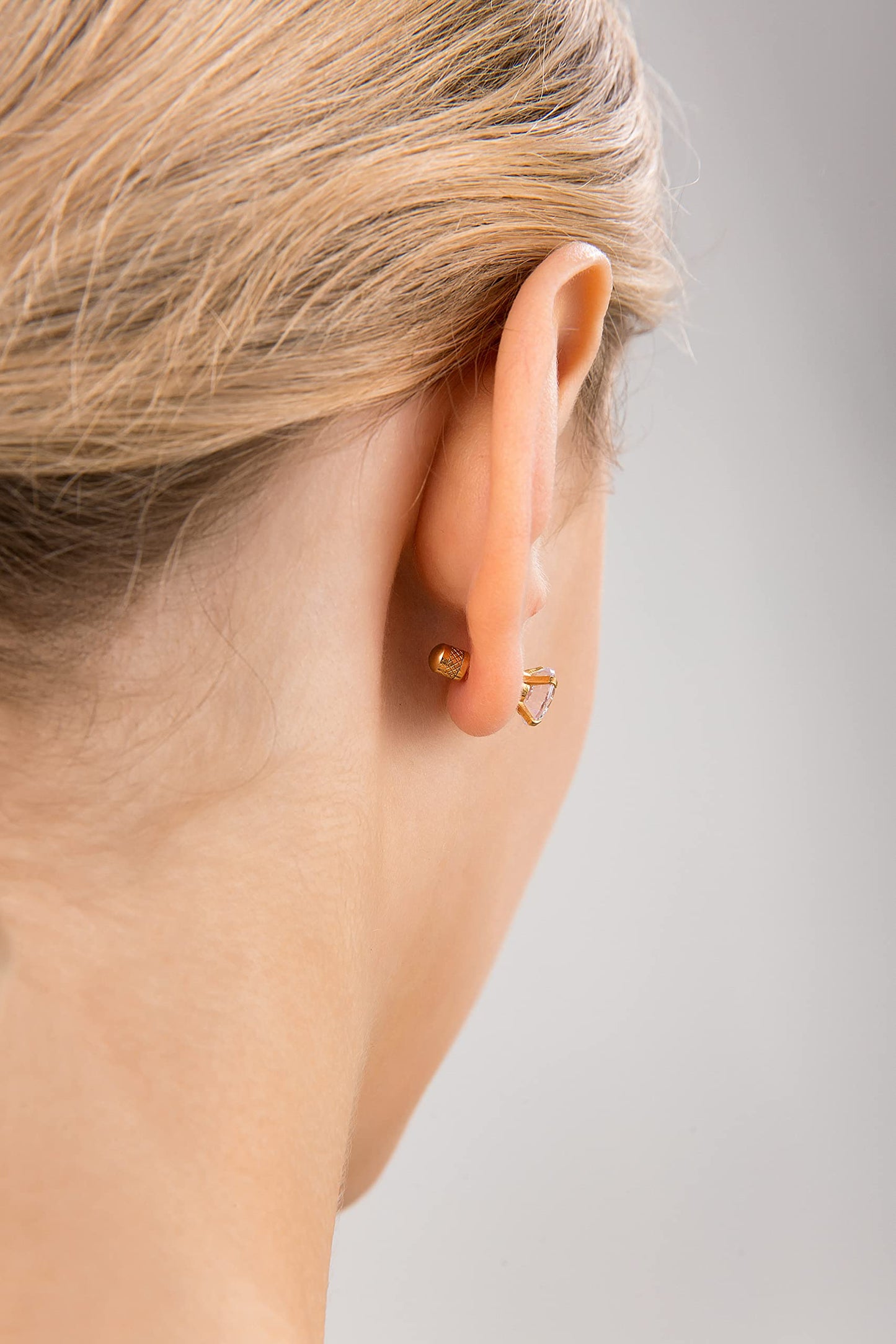 5 pairs Push-in Flat Back Stud Earrings Hypoallergenic Surgical Stainless Steel Cubic Zirconia Earrings Studs Set Multi-Pack, CZ Stud Earrings for Women Men Trendy Cartilage Earrings 4-8mm(Gold)
