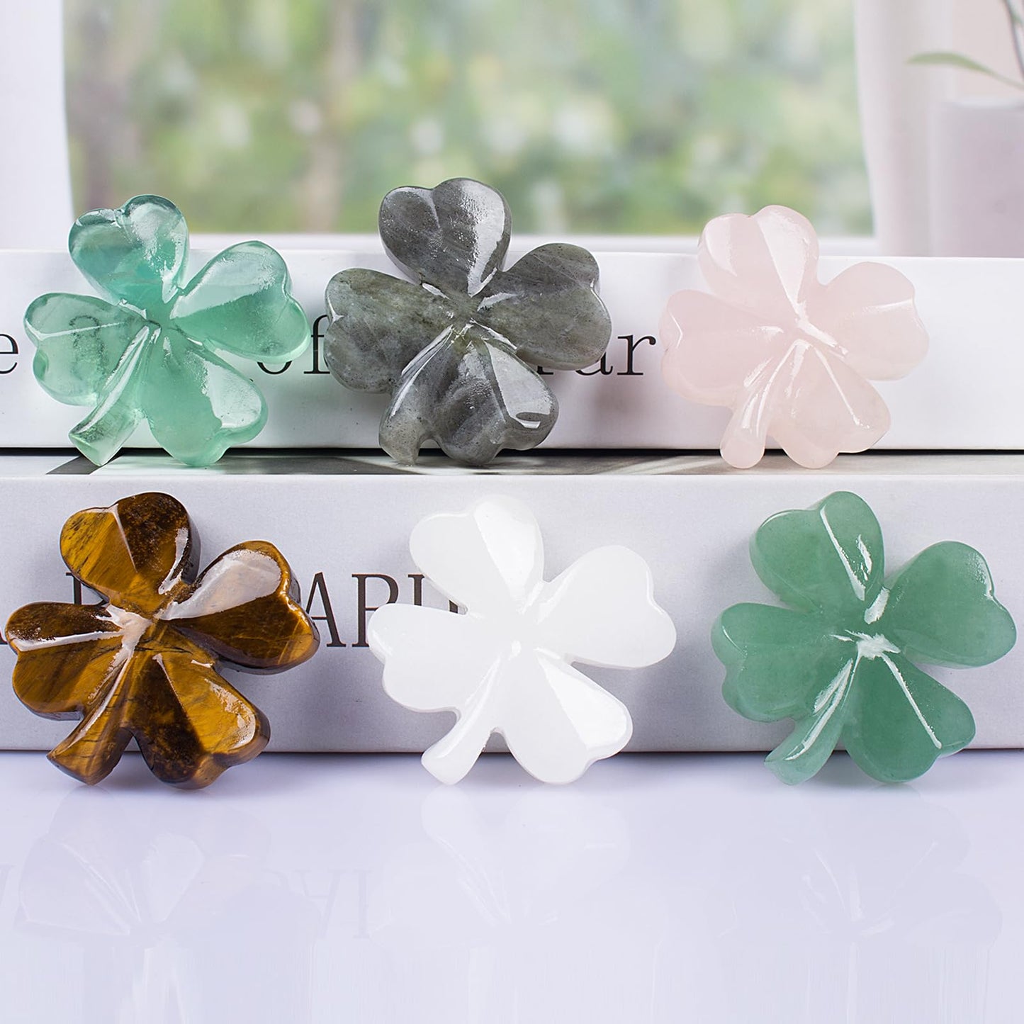 Hguxmcu Natural Fluorite Four Leaf Clover - Feng Shui Lucky Crystal for Love Positivity, Polished Healing Stone Decor, Birthday Gift for Her Gift for Women Men