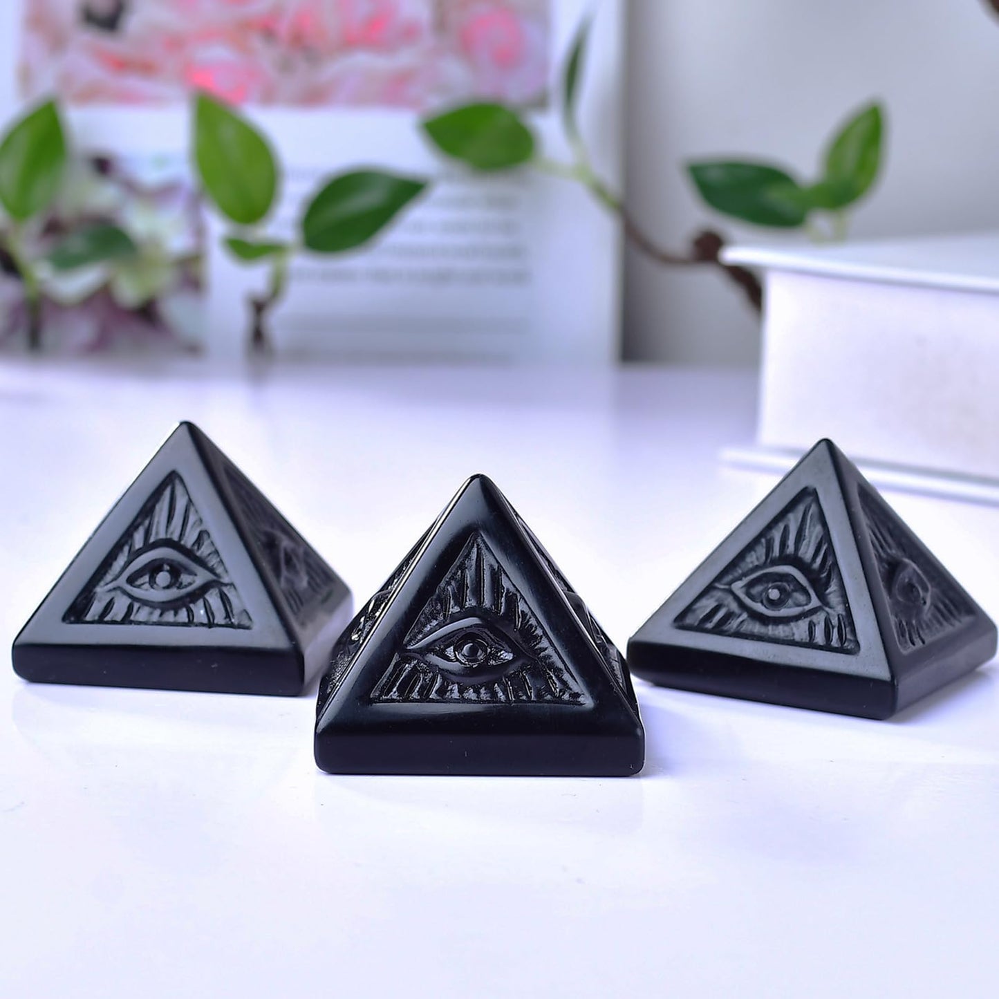 QLRSUXN Black Obsidian Healing Crystal Pyramid,Natural Stone Pyramid for Meditation, Reiki Energy, Chakra Balancing,Energy Enhancement - Great Gift for Home Decor, Office Desk, and Spiritual Practices