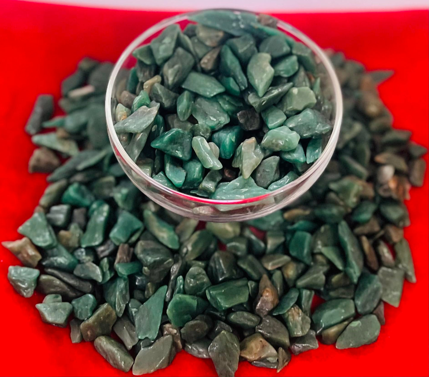Indian Consigners Natural Crushed Polished Tumbled Gem Stone Chips, Decoration & Healing Crystals (Green Jade)