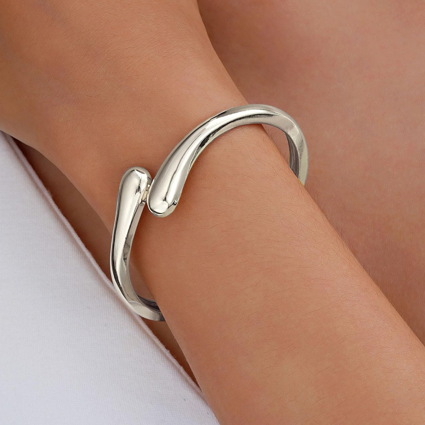 MTINEAPS Sterling Silver Bangle Bracelets for Women Teens Trendy Chunky Adjustable Twist Cuff Bracelet Jewelry Gifts (Chunky Silver)