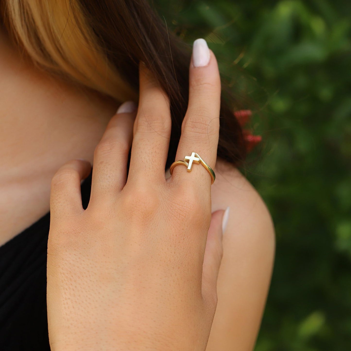 Punhem Gold Cross Statement Rings for Women 14K Gold Silver Tone Non Tarnish Cute Band High Polished Smooth Comfort Fit Size 5-10