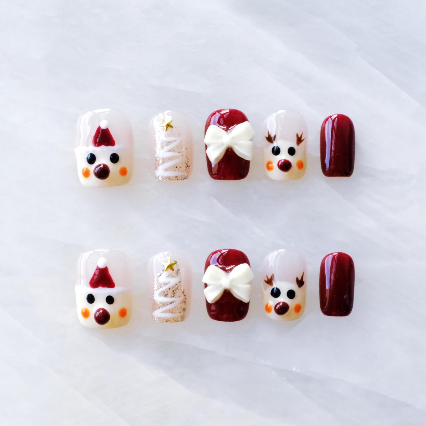 [GLORS] Christmas Press-on Nails, Short Square Festive Design, Holiday Nail Art Set with Reindeer and Bow, 10 Pieces (Small, SS)