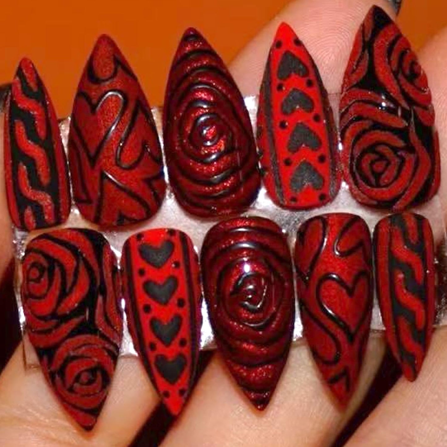 30Pcs Valentines Red Press on Nails Medium Almond Fake Nails Black Rose Flower Heart Designs Stripe False Nails Red Glitter Full Cover Glossy Festive Gel Acrylic Glue on Nails for Women Manicure Decor