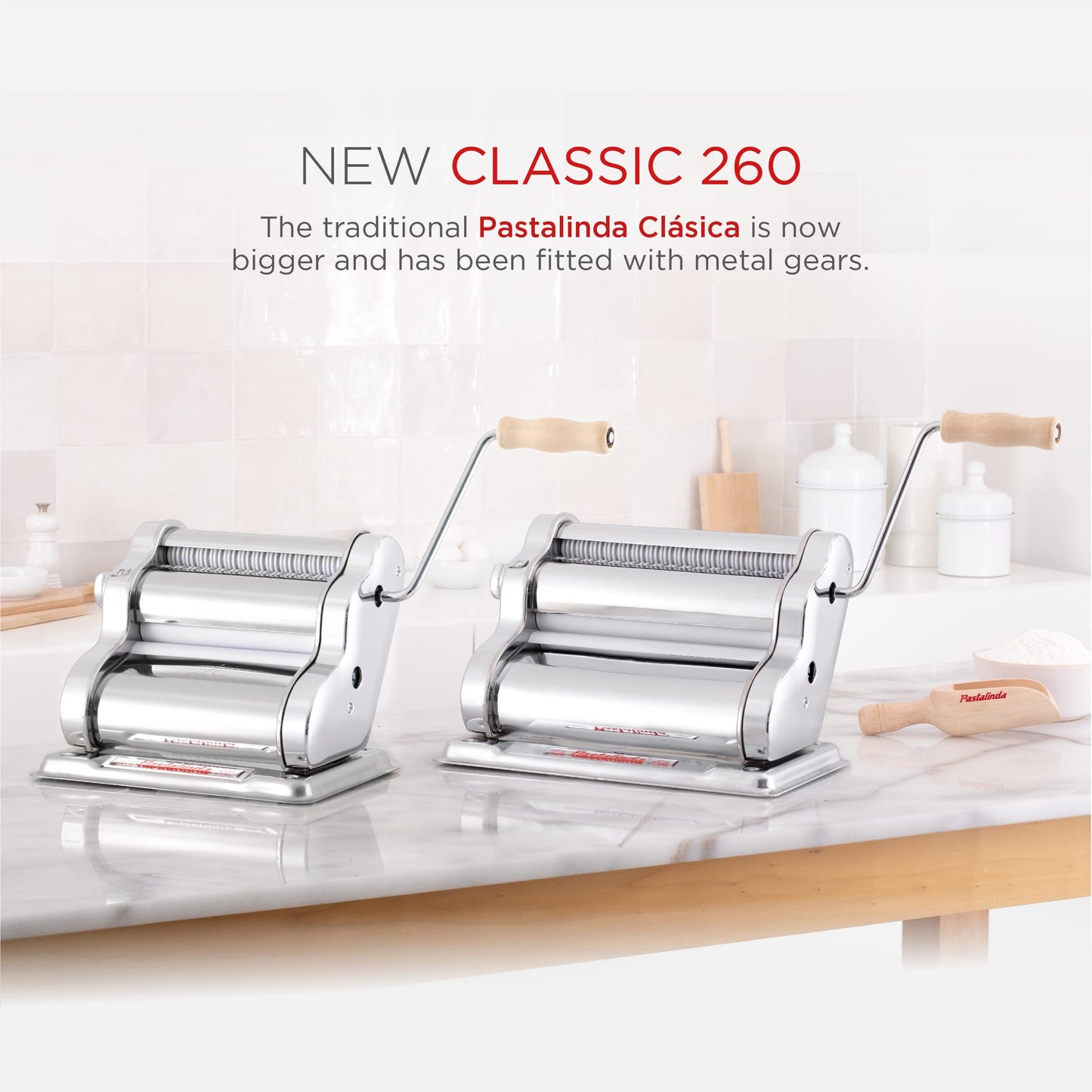PASTALINDA Classic 260 Pasta Maker Machine, 26 cm Wide Rollers, 9 Thickness Positions, 2 Cutting Positions, Stainless Steel. Includes Reinforced Hand Crank And Two Clamps (Green)
