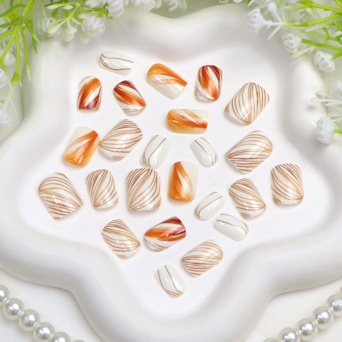 Press on Nails Short Square Fake Nails White Nails Press ons with Lines Designs Fall Acrylic Nails for Women 24Pcs