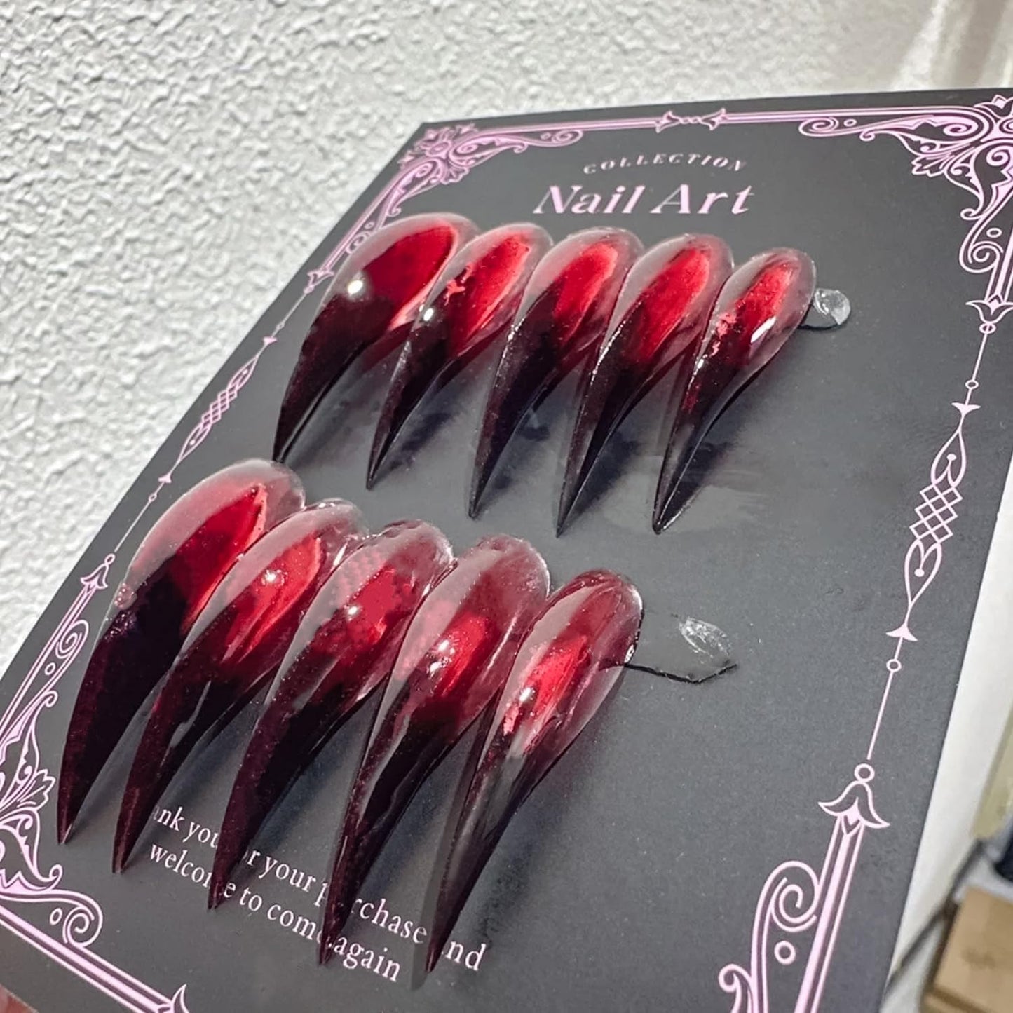 10 Pcs Halloween Press on Nails Handmade Bloody Black Red Gradient Fake Nails Full Cover Eagle Claw Design Long Curved Stiletto Thick Nails Press Ons Goth Nail for Women (Size M)