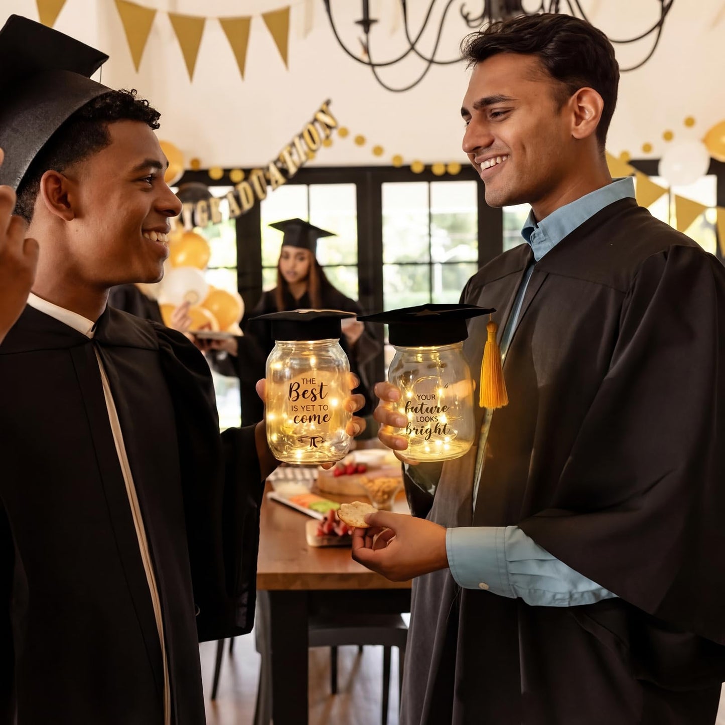 Hushee 6 Set Graduation Mason Jar for Table Centerpieces, Decorative Mason Jar with LED Light and Graduation Caps, Class of 2026 Gifts bulk for High School College Congrats Party Decor
