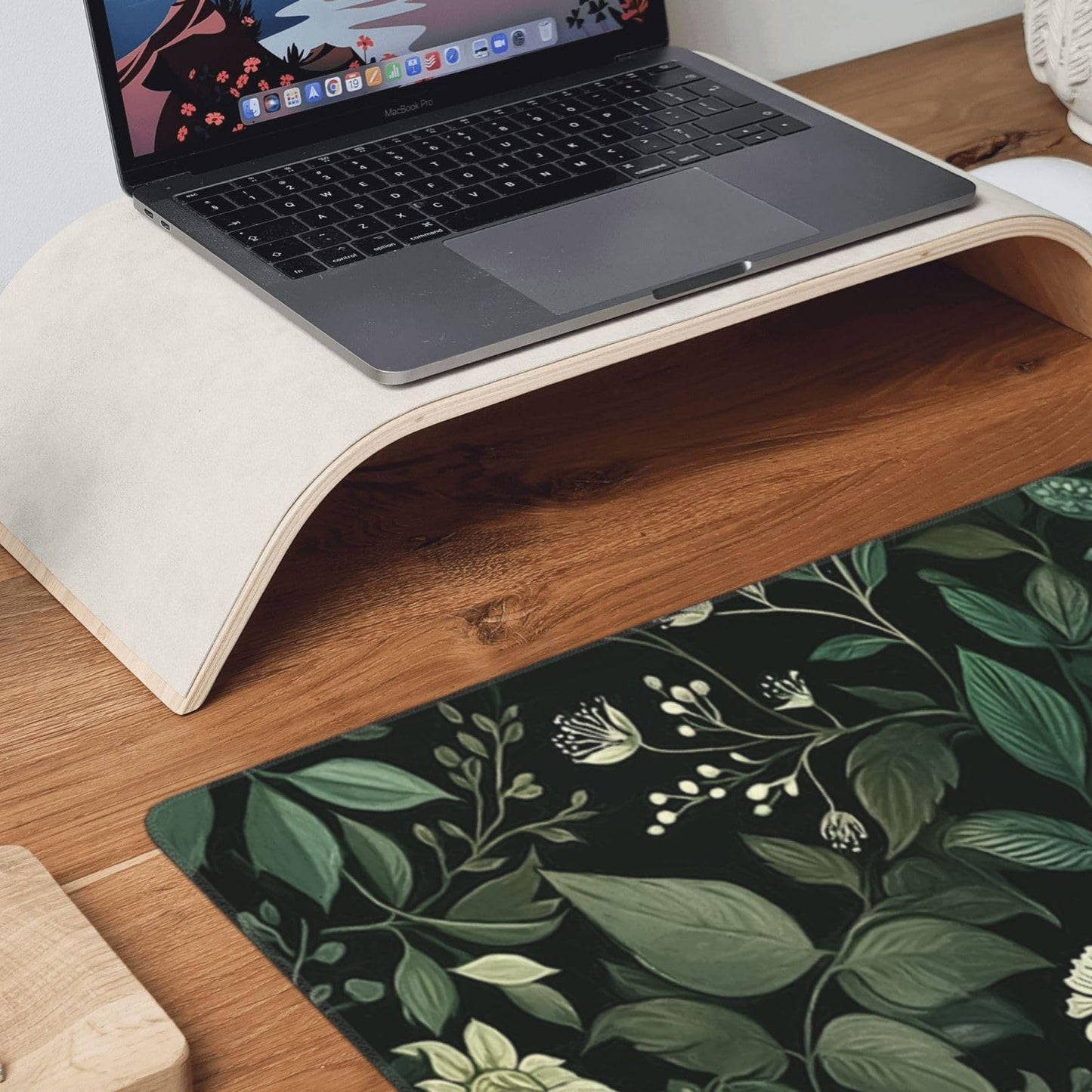 ModrnGld XXL Gaming Mouse Pad 35.4 x 15.7 Inch, Large Floral Desk Mousepad with Vintage Botanical Design, Water-Resistant, Stitched Edges, Non-Slip Rubber Base Desk Mat