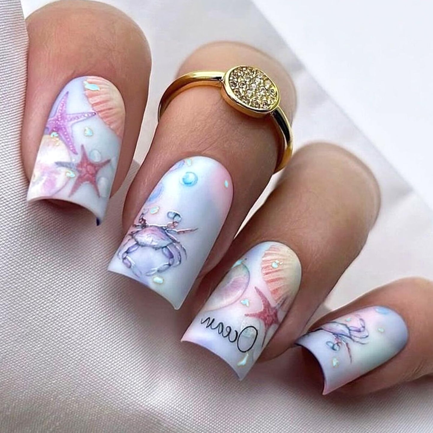 GCSQW Summer Press On Nails Medium Square Acrylic False Nails 24Pcs with Shell Starfish Designs Ocean Style Glossy Full Cover Stick on Nails Kit