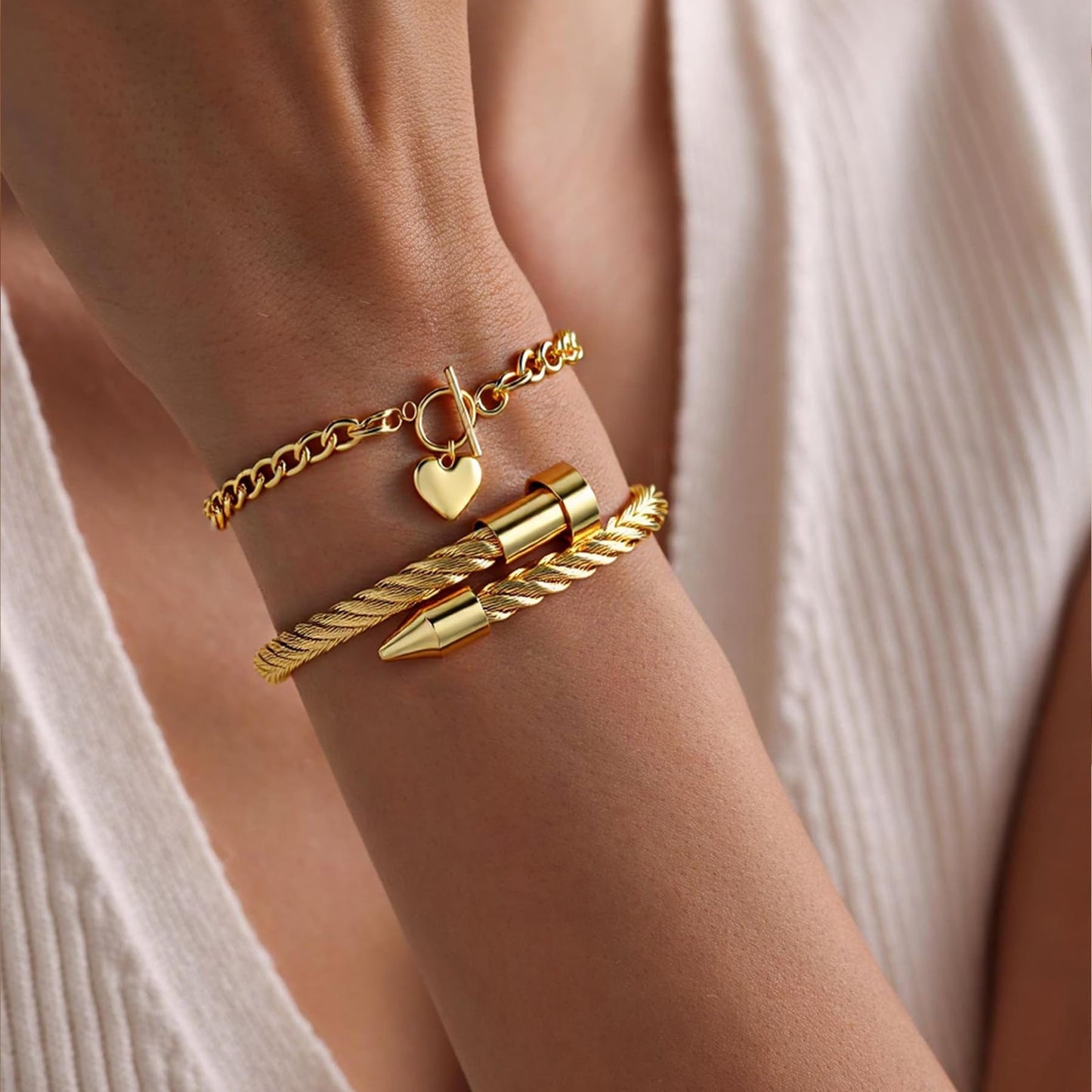 LCTrusttmor Gahna Heart Bracelets for Women, Stackable 18K Gold Plated Heart Charm with Adjustable Link Chain Set Dainty Jewelry Gifts