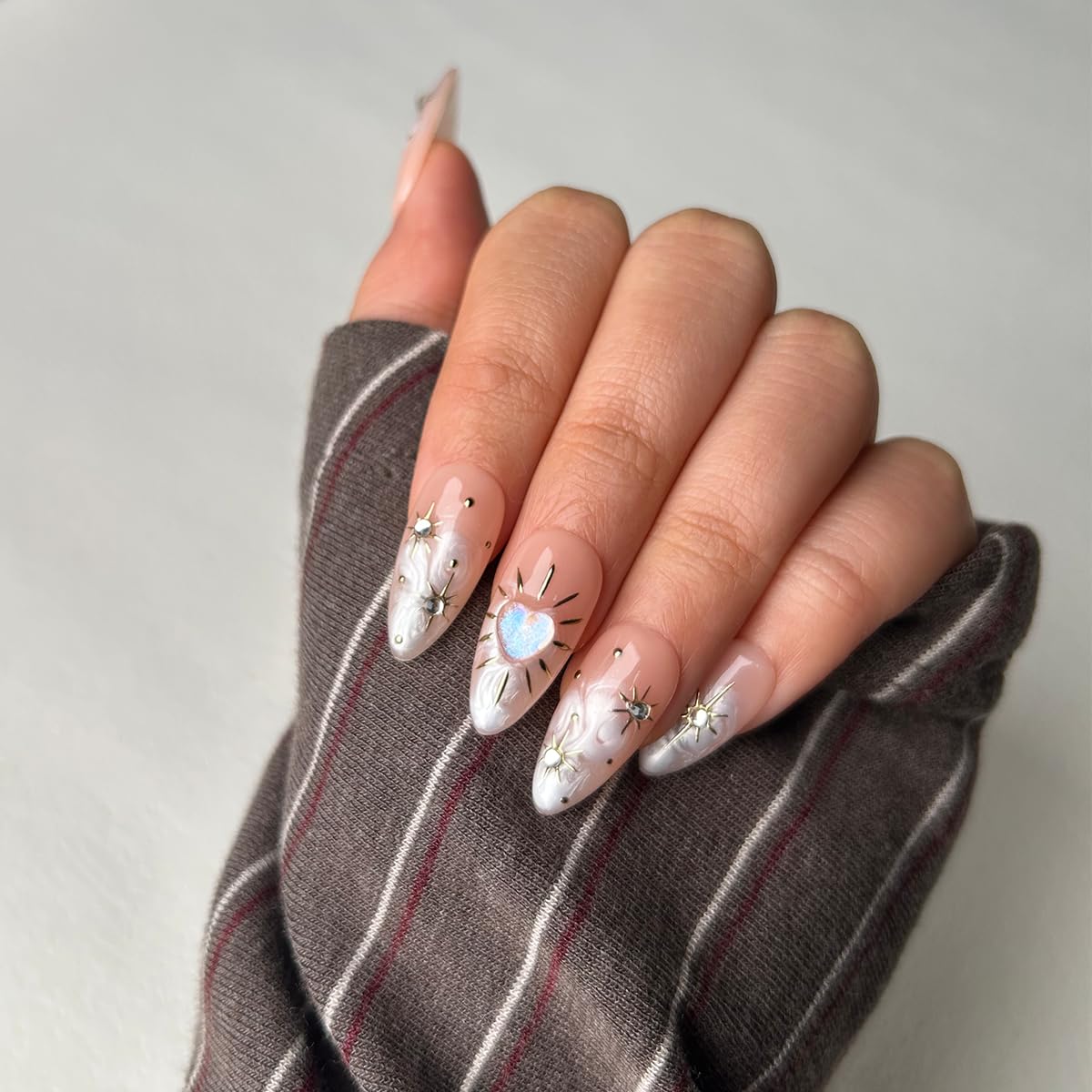 ECLALE Press on Nails Almond Shape, Rendering Painting Design 3D Sun & Star Design with Glittery Heart, Long Lasting, Safe Material Reusable Artificial Almond False Nails for Women 10PCS (S)