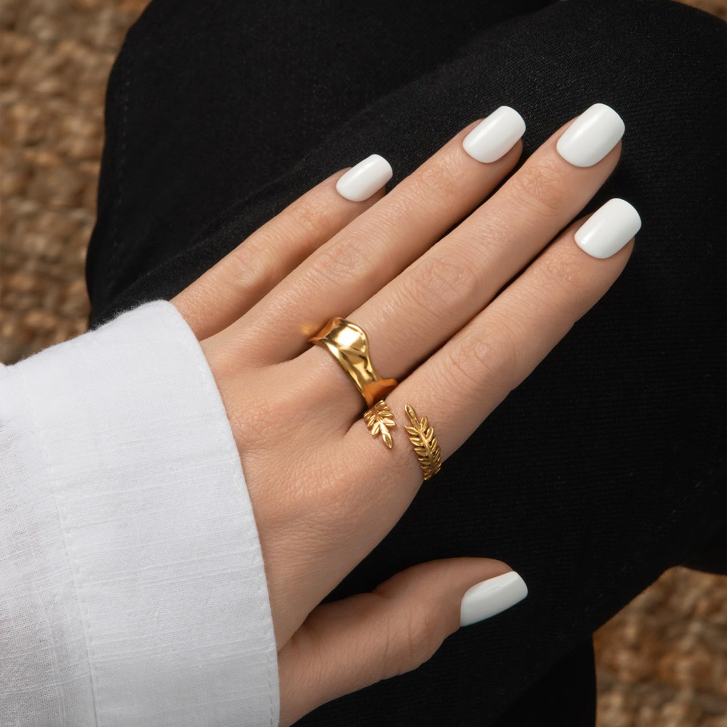 Kiss Impress No Glue Mani Press On Nails, Color, 'Frosting', White, Short Size, Squoval Shape, Includes 30 Nails, Prep Pad, Instructions Sheet, 1 Manicure Stick, 1 Mini File