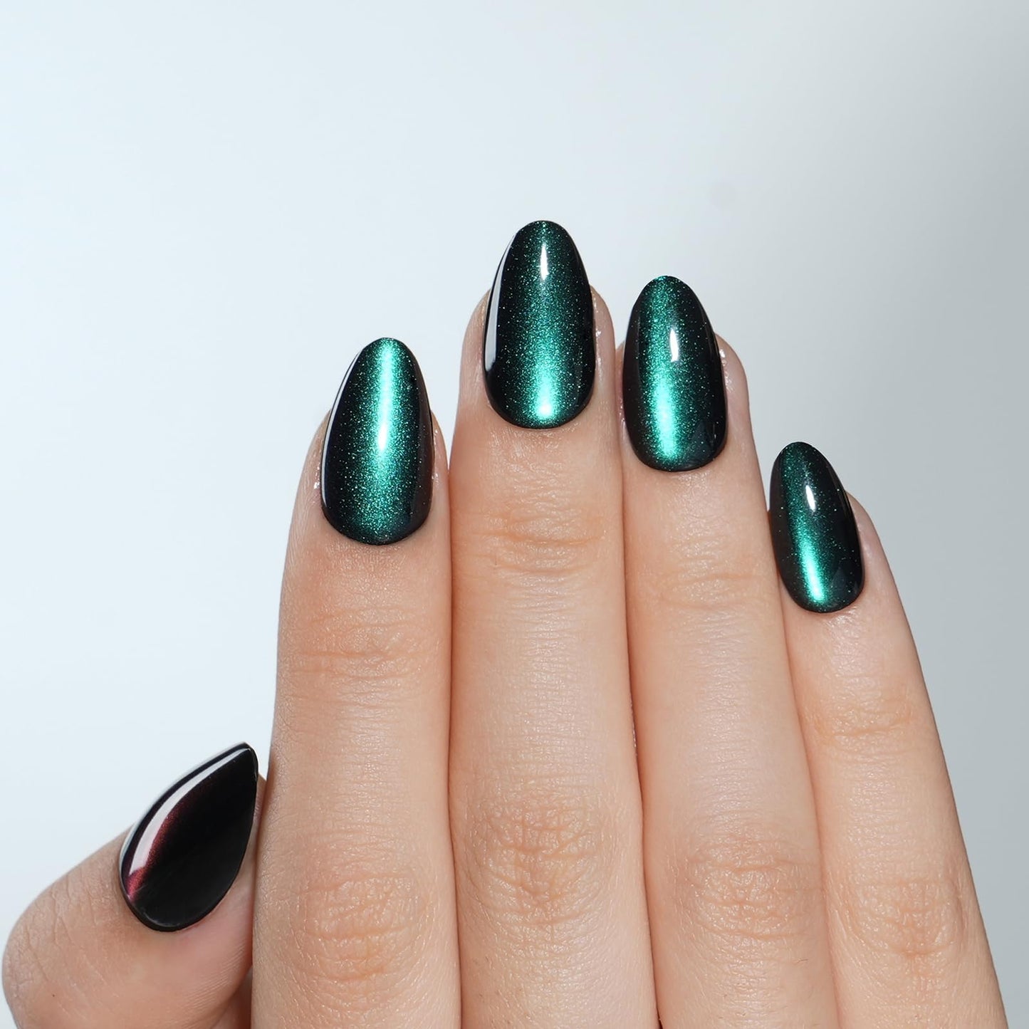 Emerald Green Cat Eye Press On Nails, Short Almond Green Nails Press Ons for Women Fake Nails with Glue, Glossy Reusable Glue on Nail in 16 Sizes - 32pcs